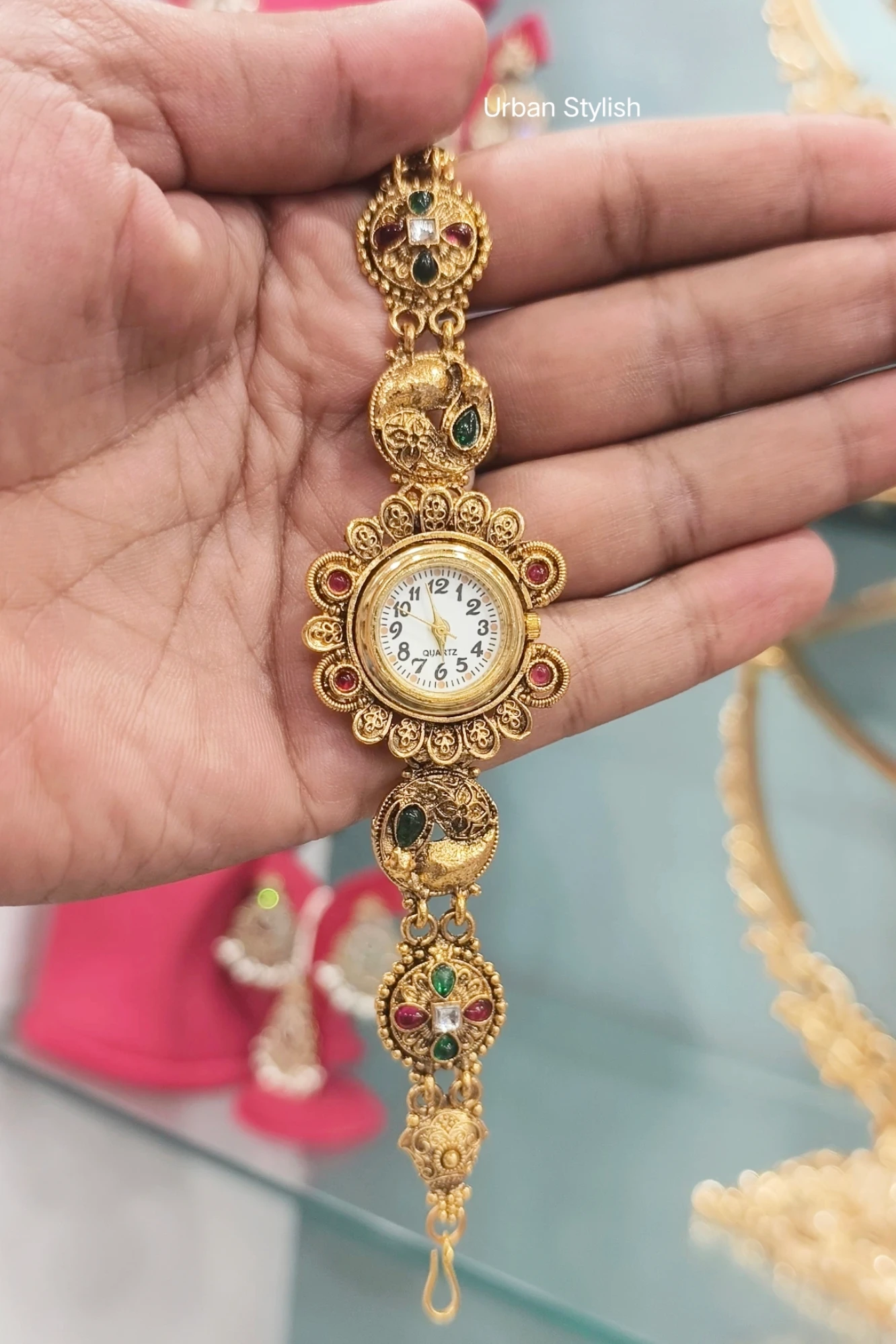 RUHANI BUDGET FRIENDLY HERITAGE WATCH (A1)