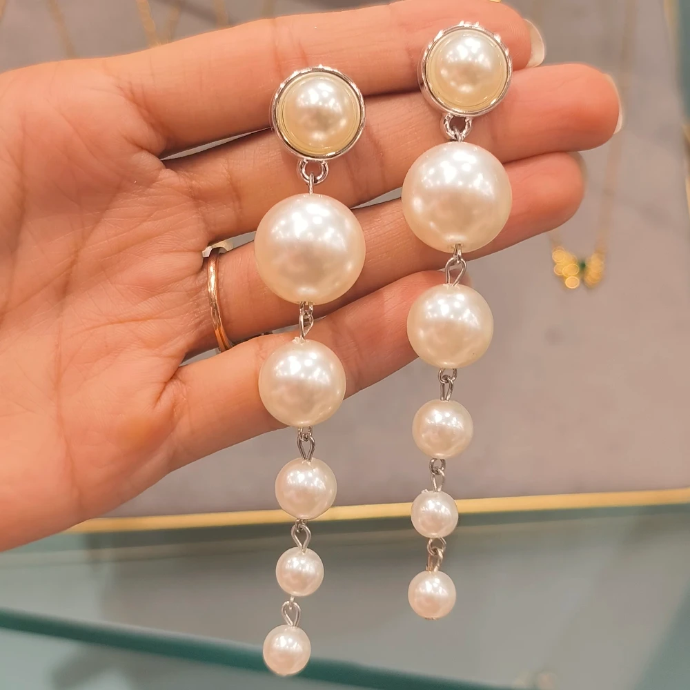 Drop Pearl Earrings