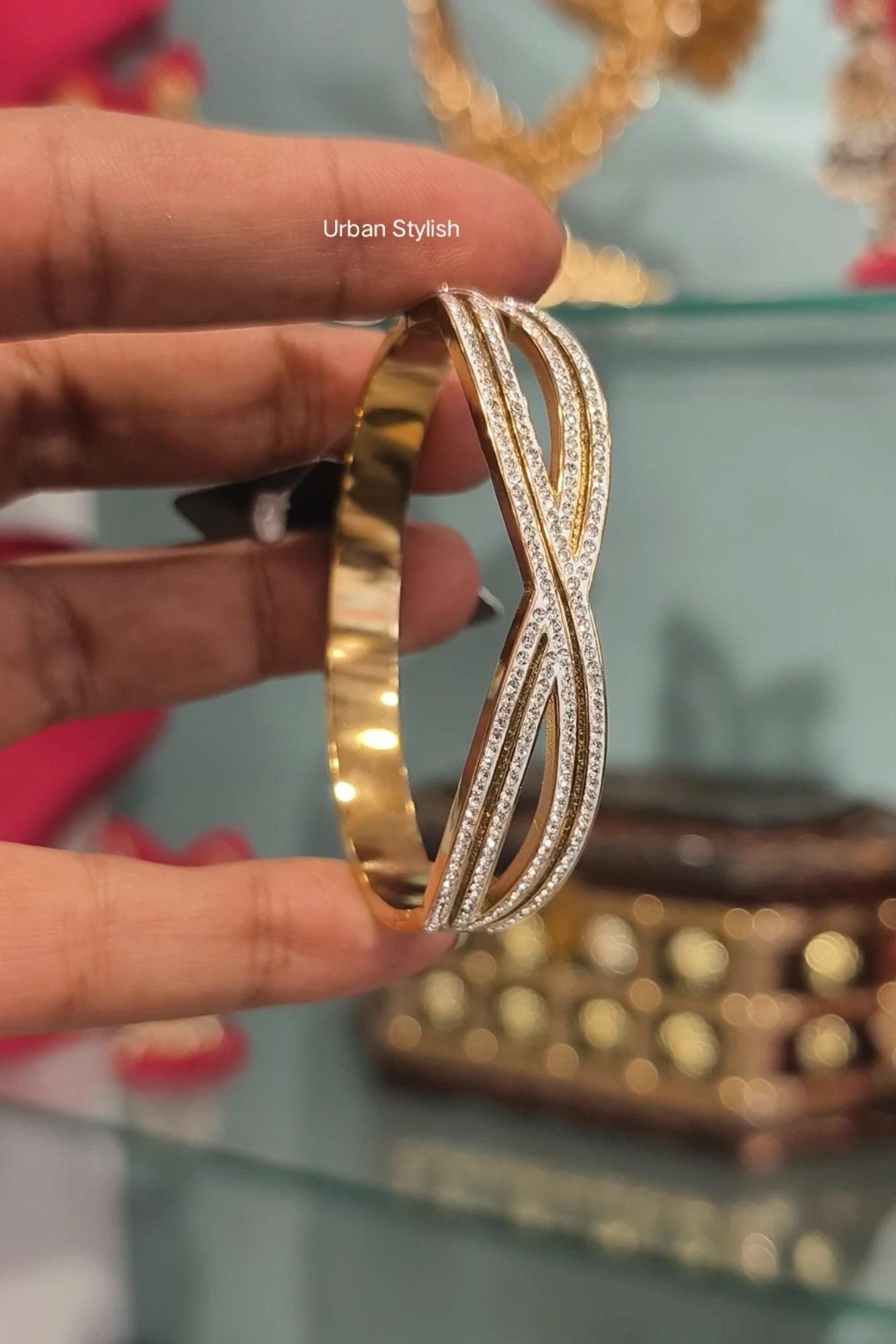 GATOOL STAINLESS STEEL ADJUSTABLE BRACELET