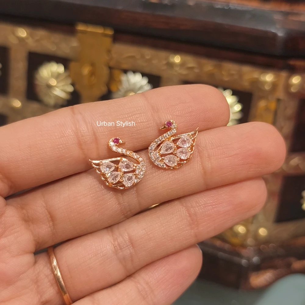 MIRA SWAN AMERICAN DIAMOND STUDS