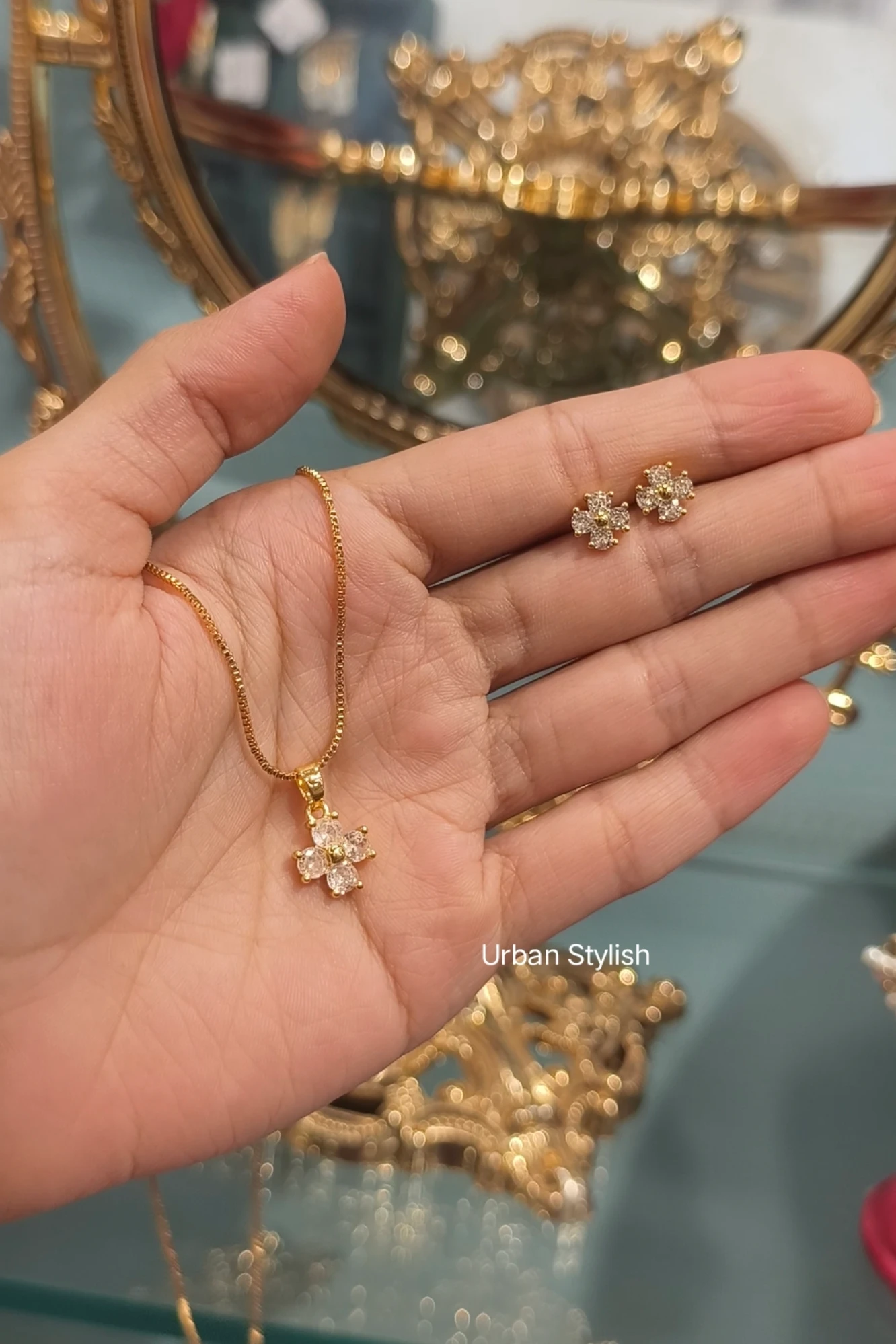 REGAL TWIST STUDS COMBO (A5)
