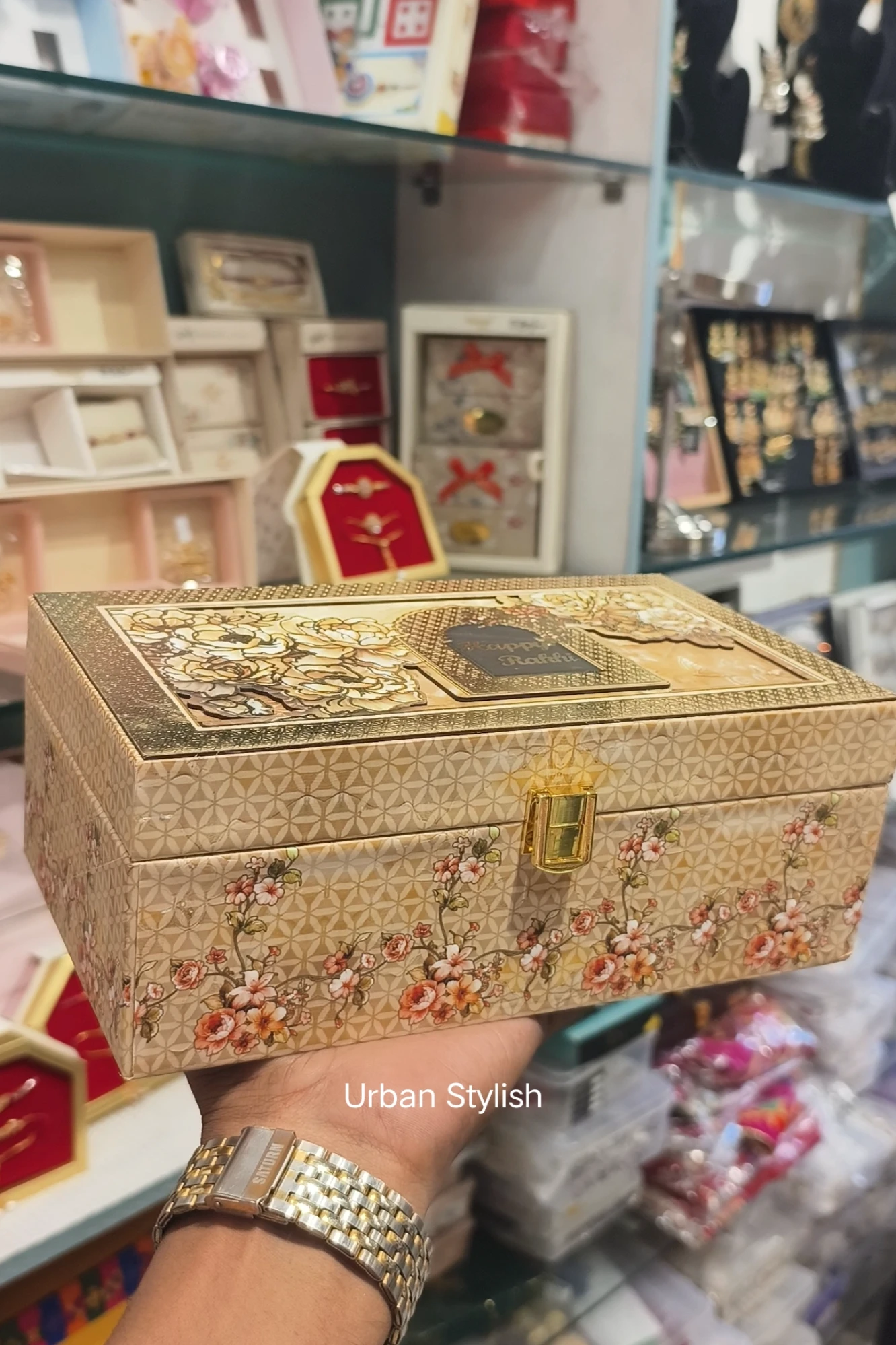 ROYAL TREASURE BOX