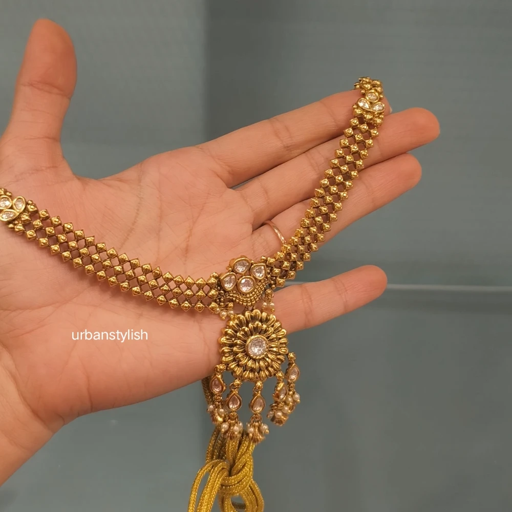 HALA ANTIQUE GOLD PLATED NECKLACE WITH EARRINGS