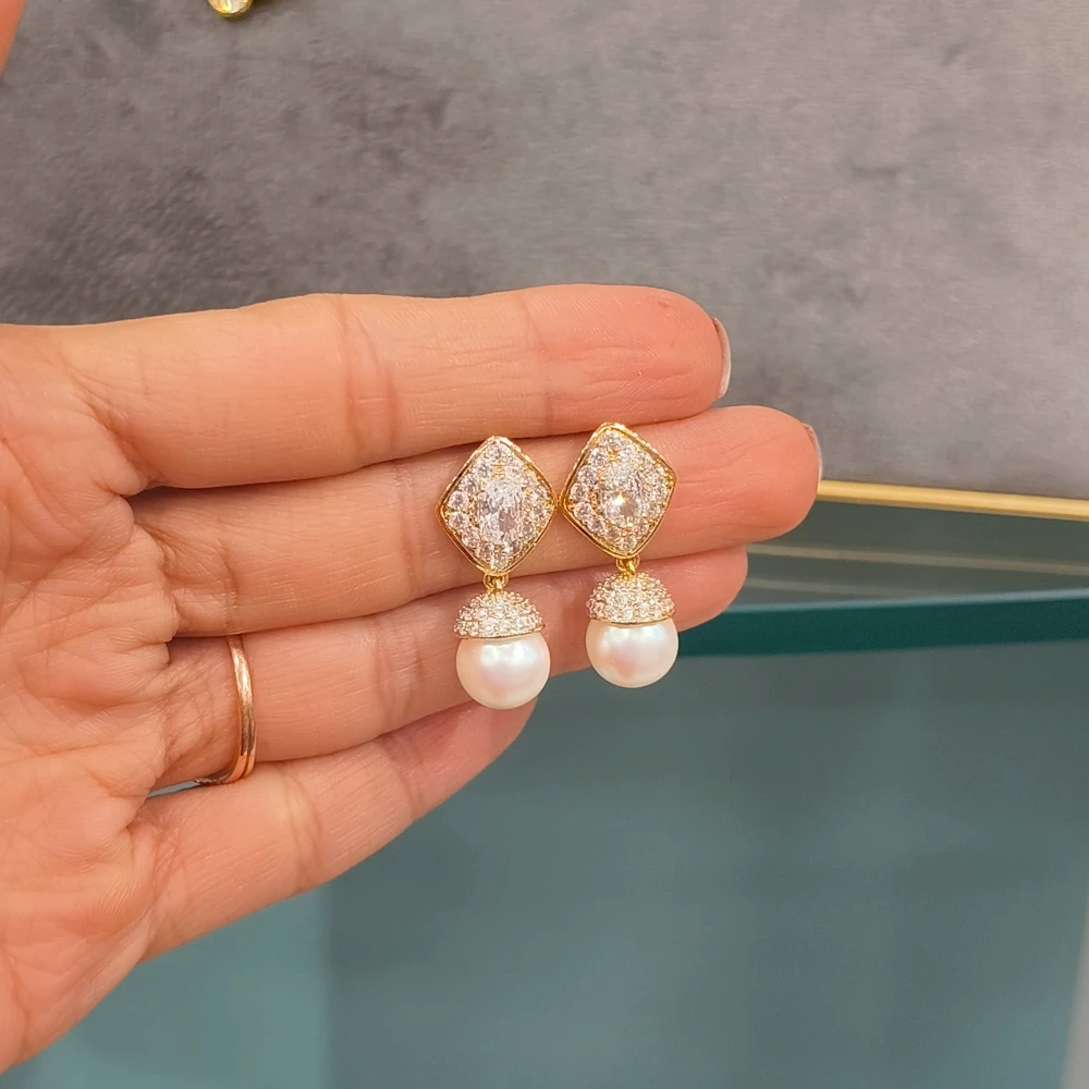 RHOMBUS DROP PEARL EARRINGS
