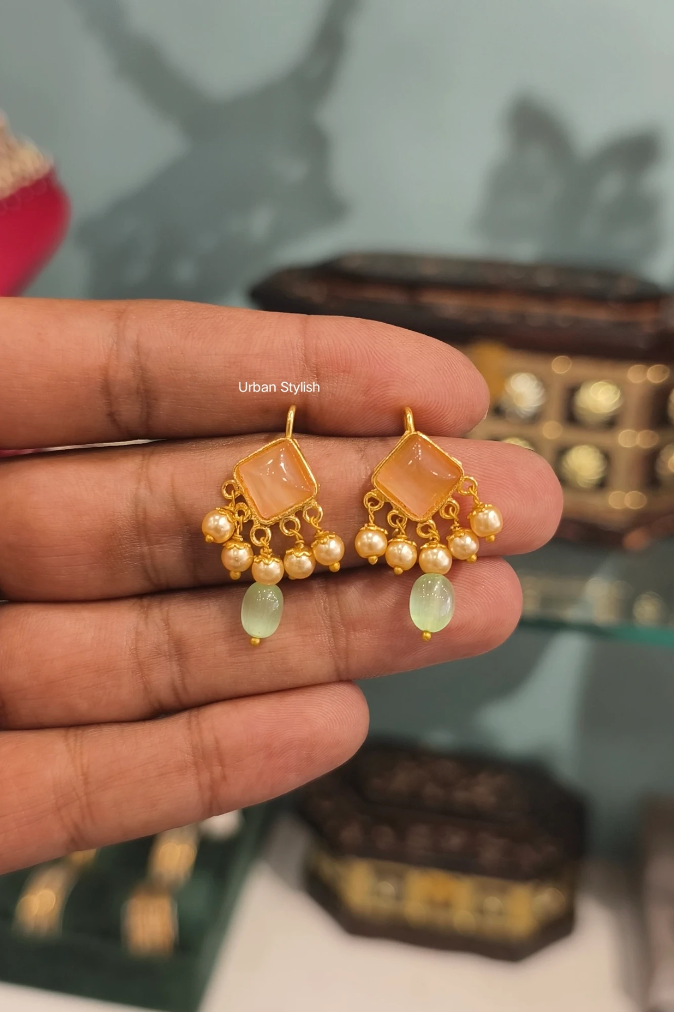 SIDAK SMALL GOLD LOOK EARRINGS