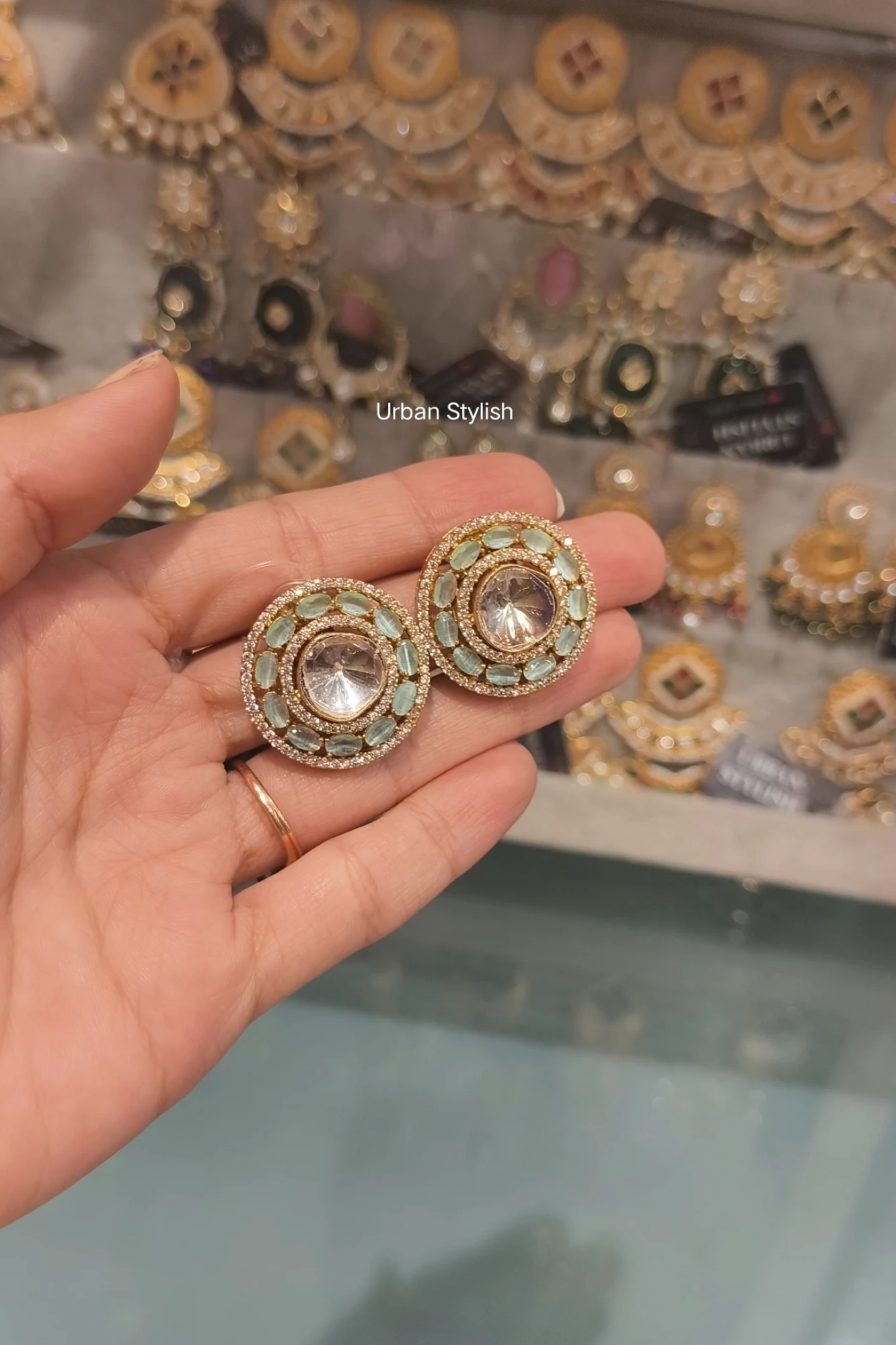 DUWAD MOSSIONITE STUDS