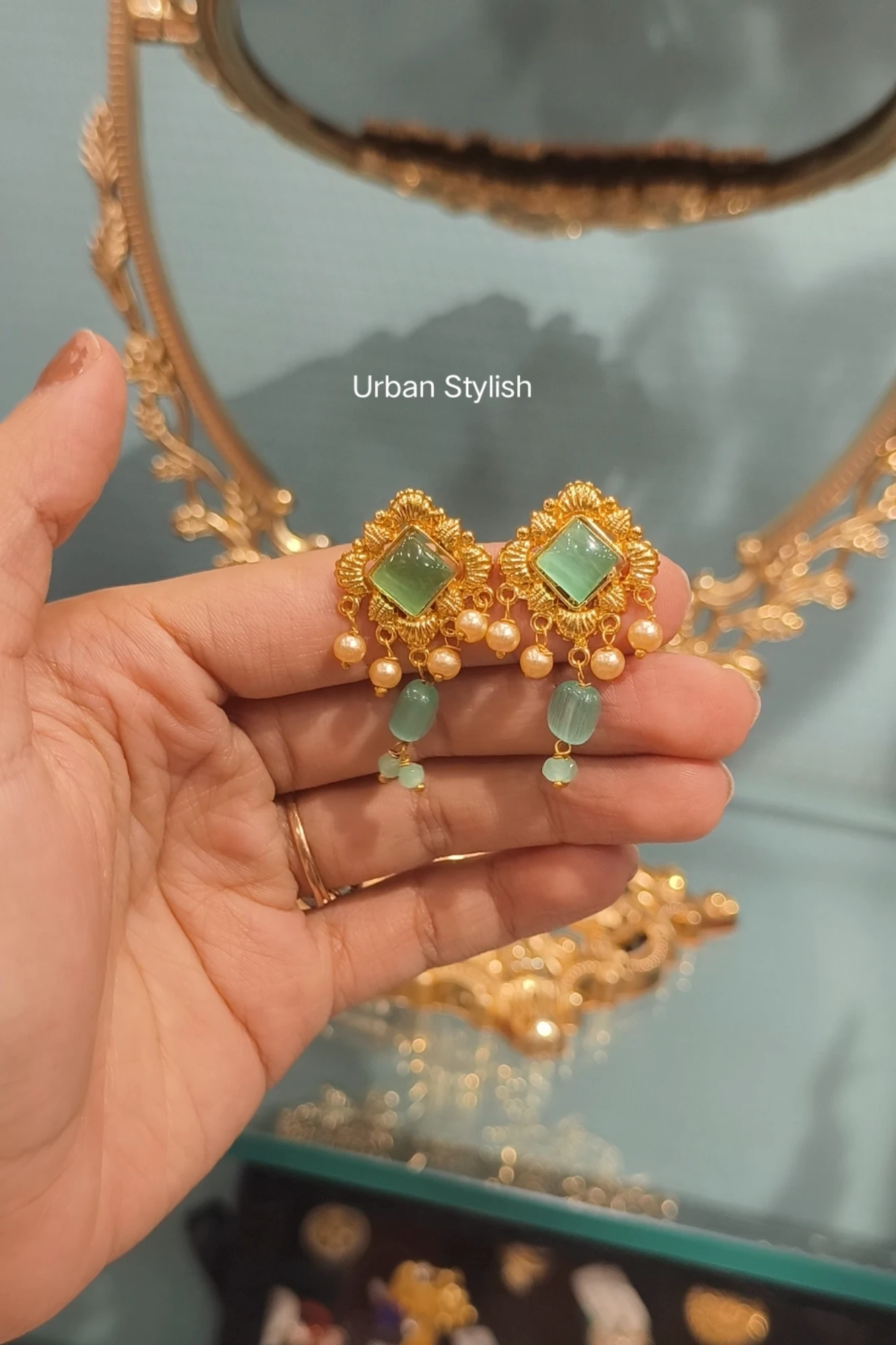 NAIRA MINT GREEN STUDS (A18)