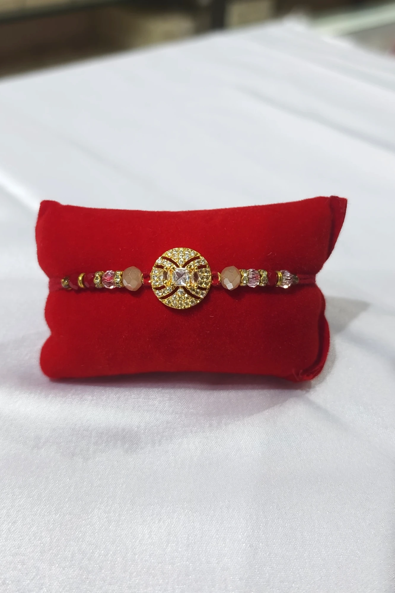 RED MOTI RAKHI (A21)