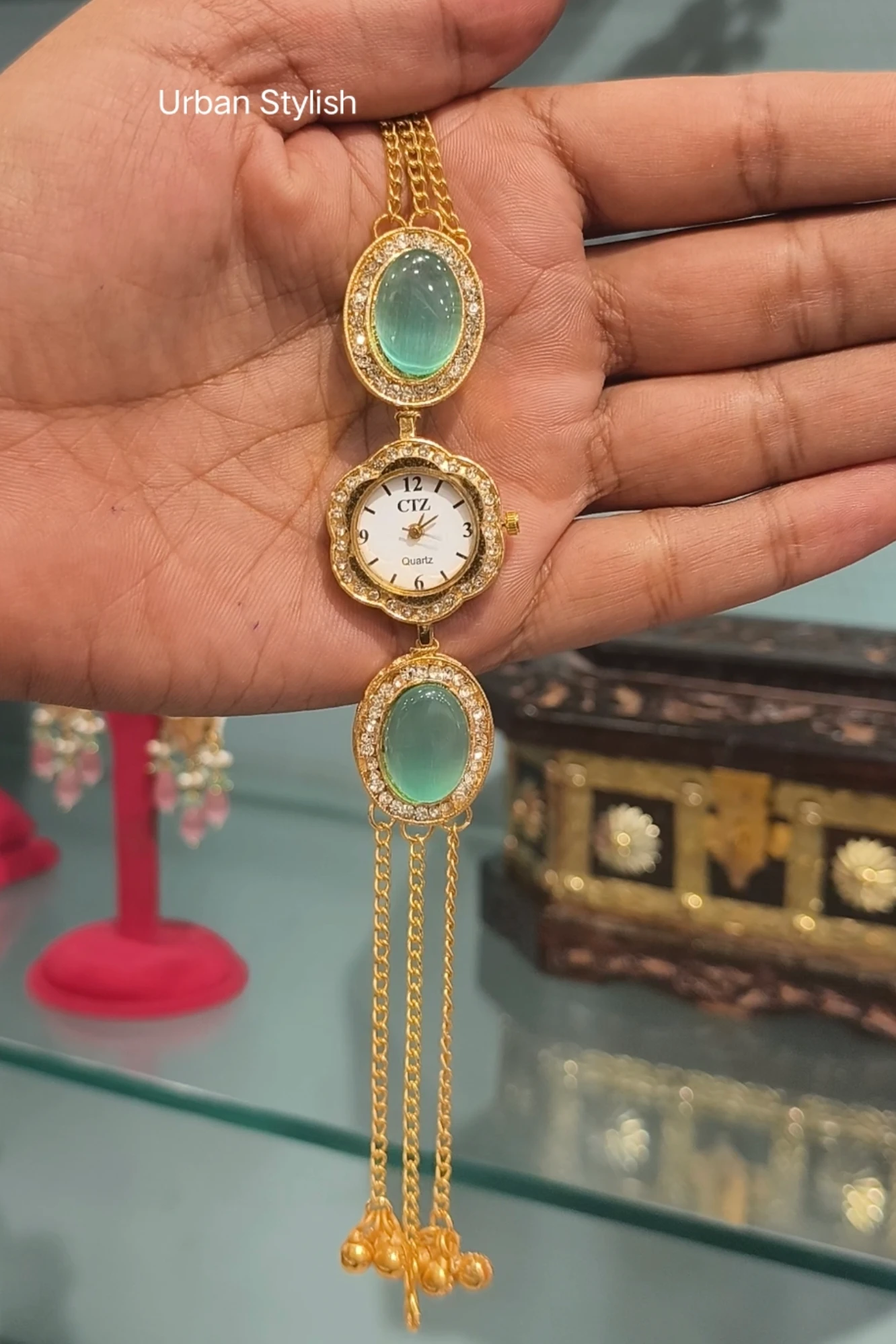 MUMTAZ KASHMIRI WATCH