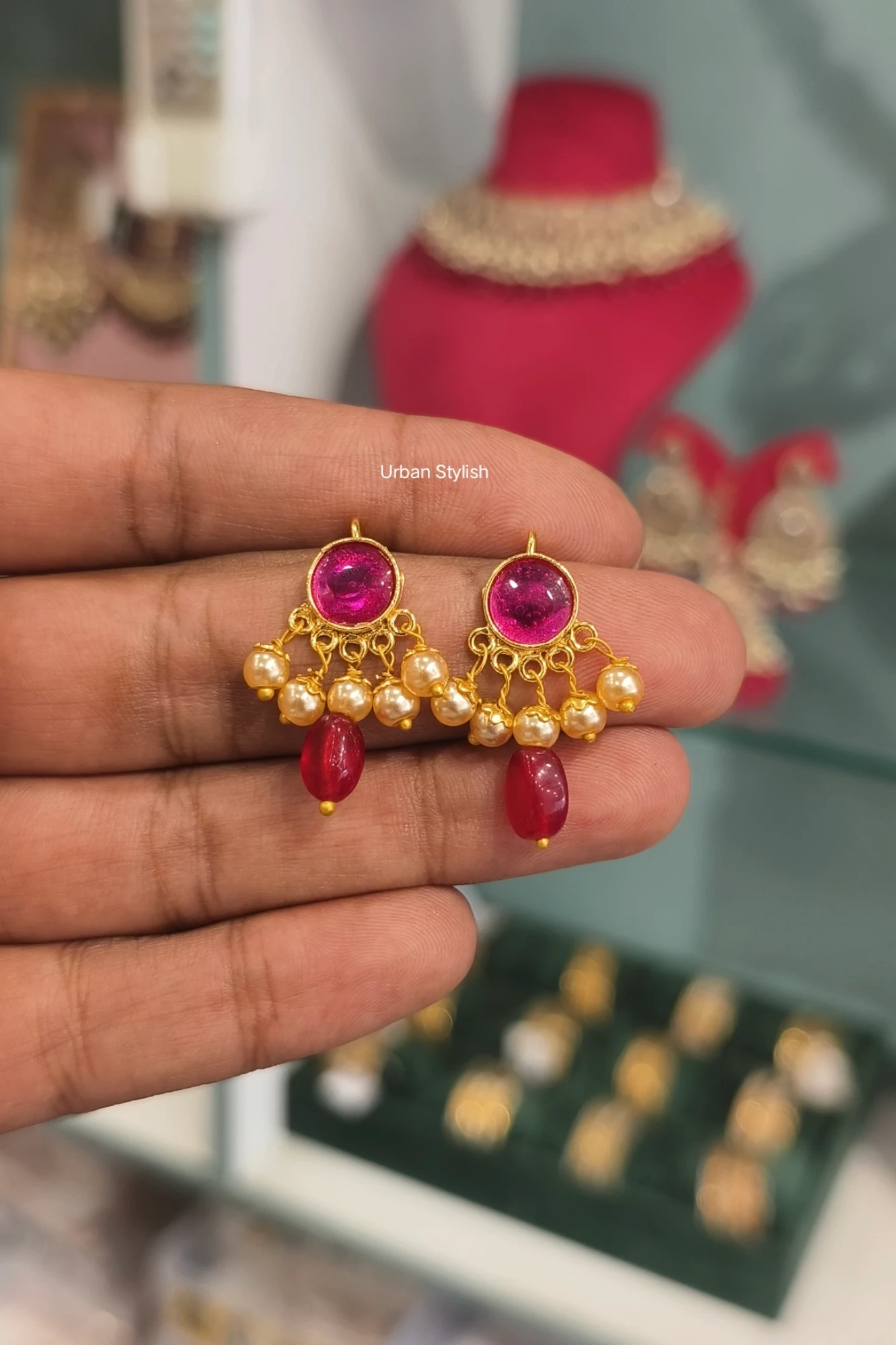 MARIUM SMALL GOLD LOOK EARRINGS