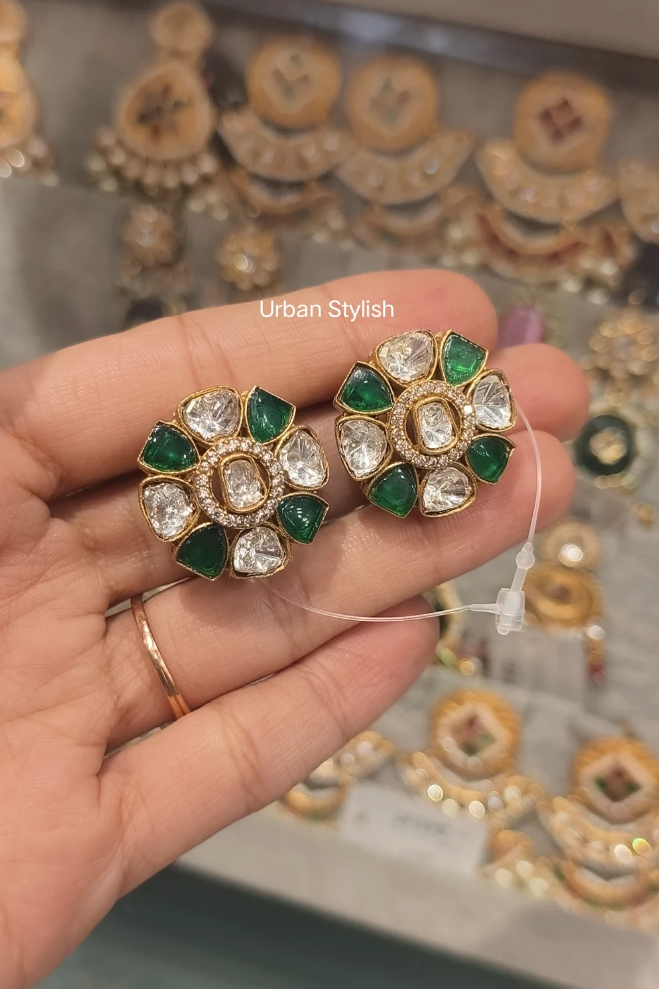 NOOR MOSSIONITE STUDS
