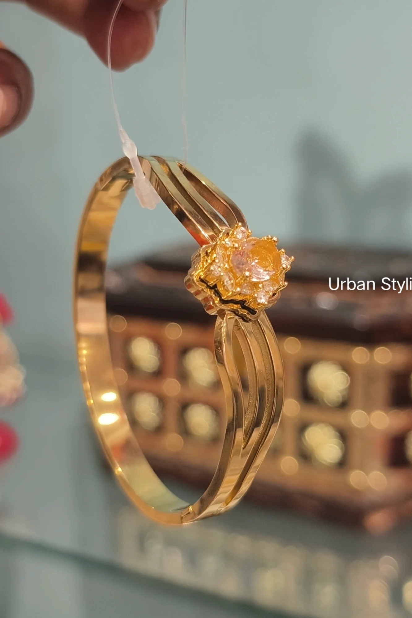 EMAN STAINLESS STEEL ADJUSTABLE BRACELET