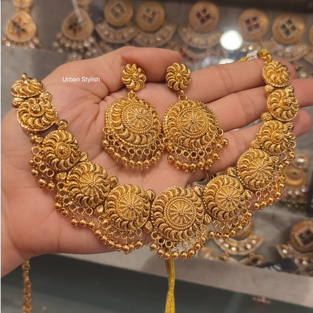 NAJMA GOLD LOOK JEWELLERY