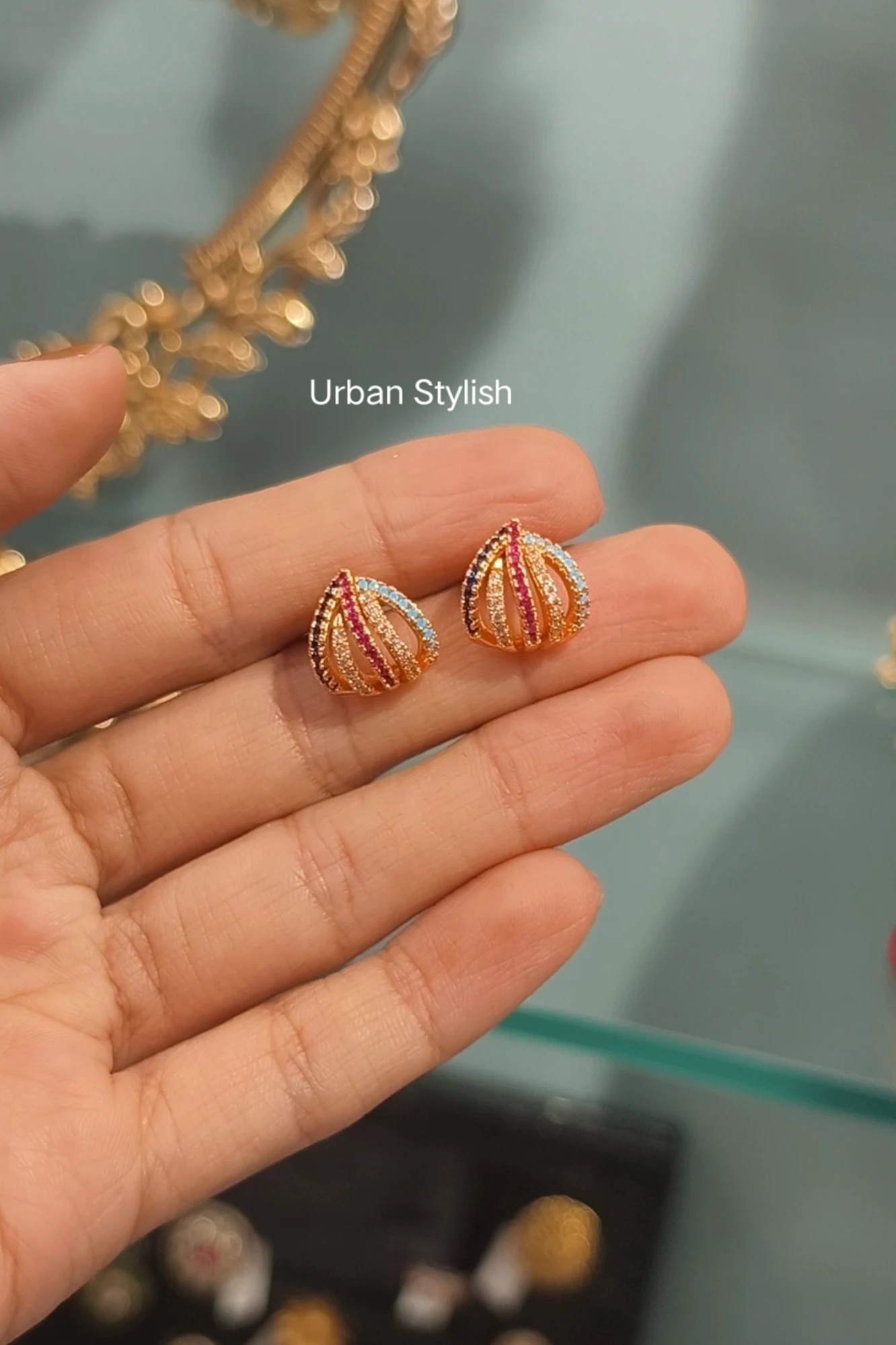 ABEER AD STUDS