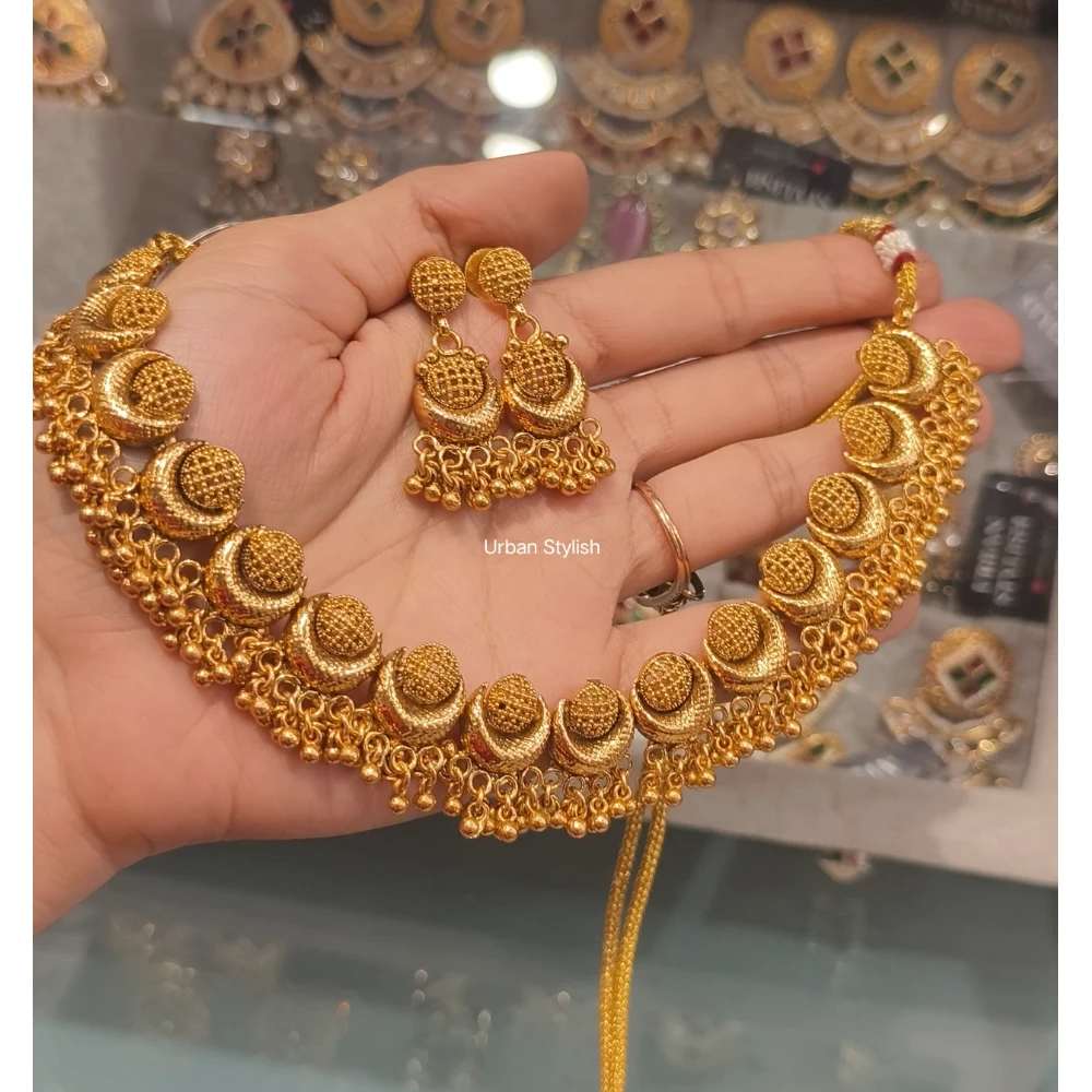 ZABRA GOLD LOOK CHOKER WITH EARRINGS