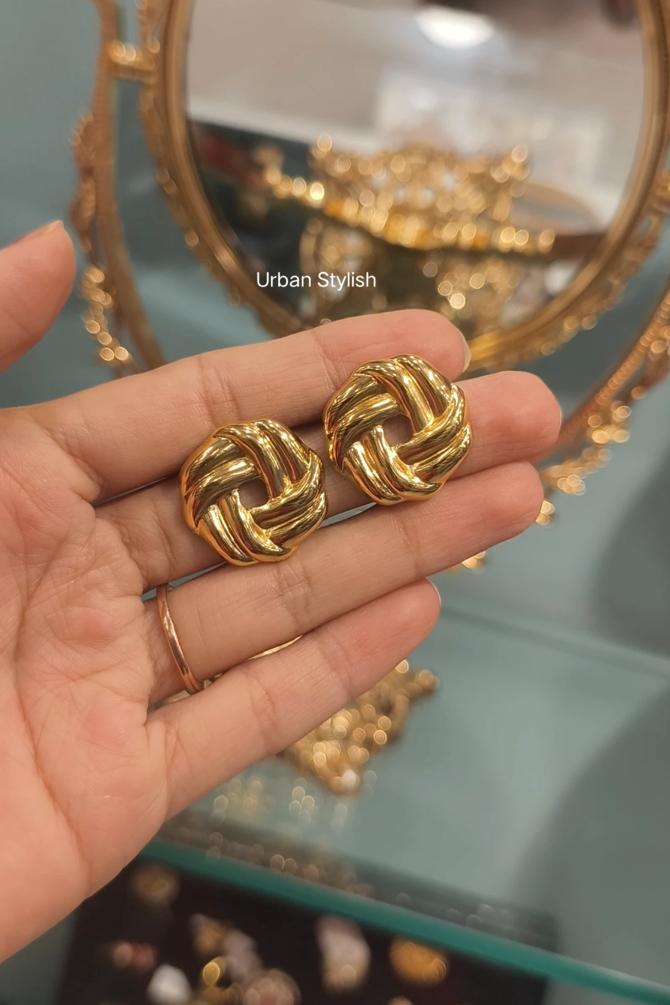 GOLDEN KNOT LUXE STAINLESS STEEL EARRINGS (A15)