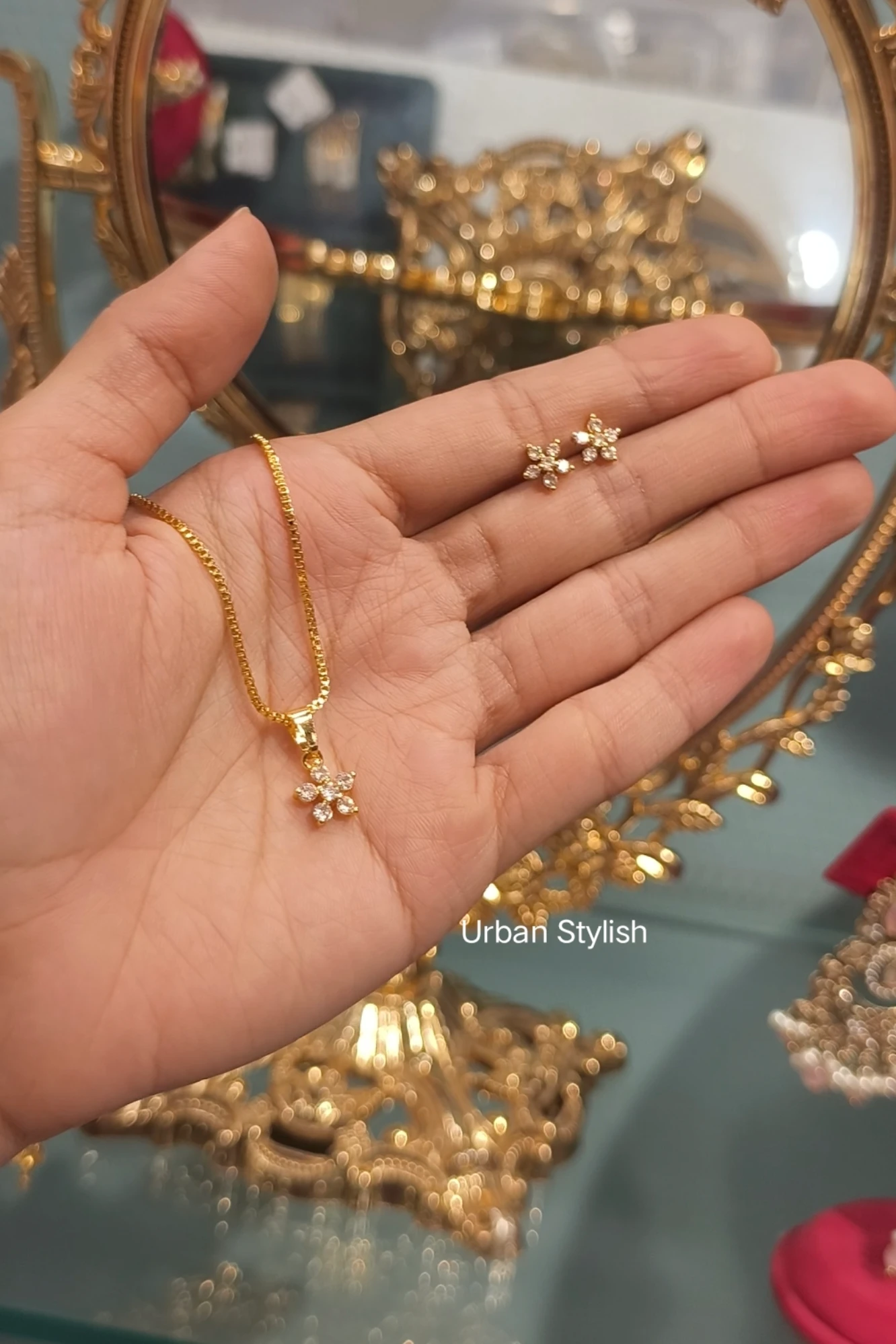 ROYAL LINK STUDS COMBO (A5)