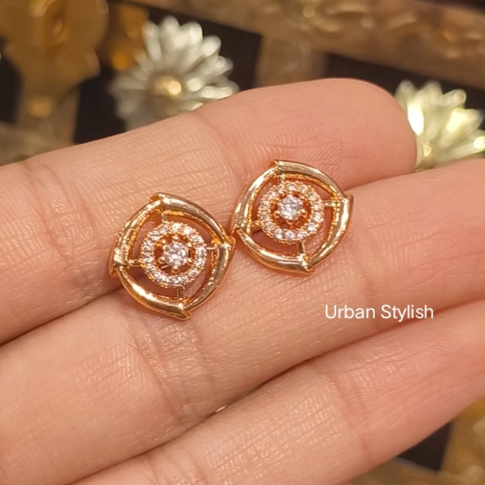 JANNAH AMERICAN DIAMOND STUDS