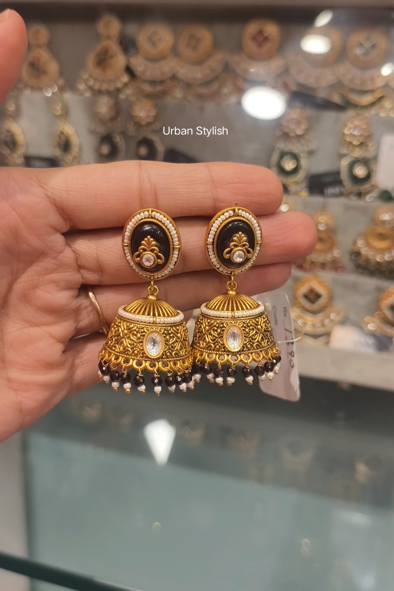 ARBAZ ANTIQUE GOLD LOOK JHUMKI (9A)