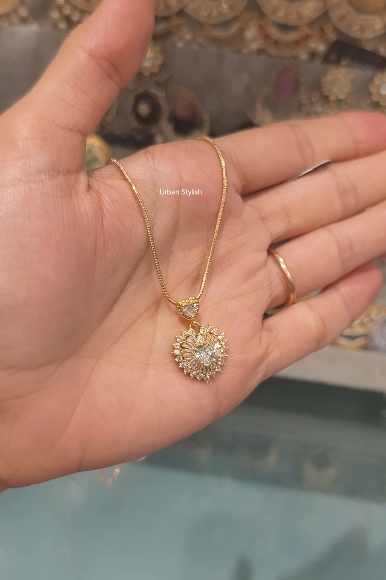 AIZA FANCY CHAIN