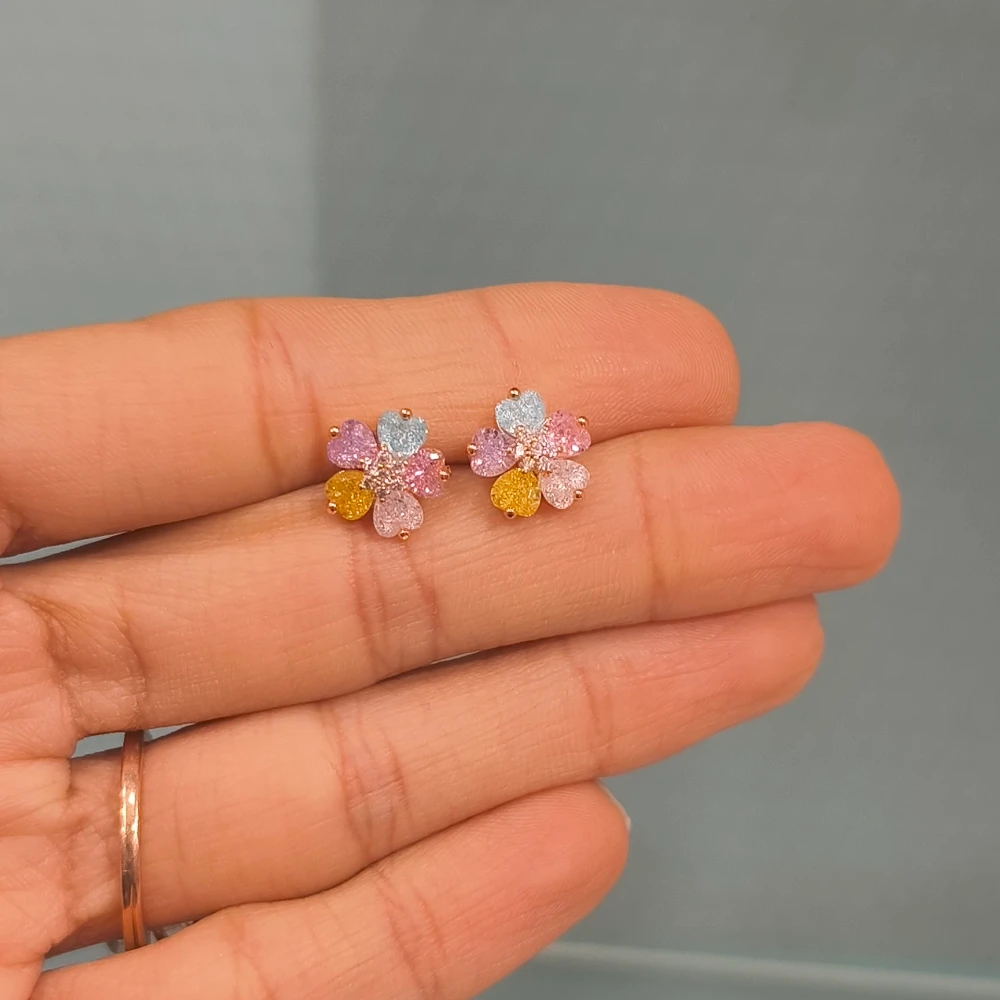 MEENA FLOWER STUD