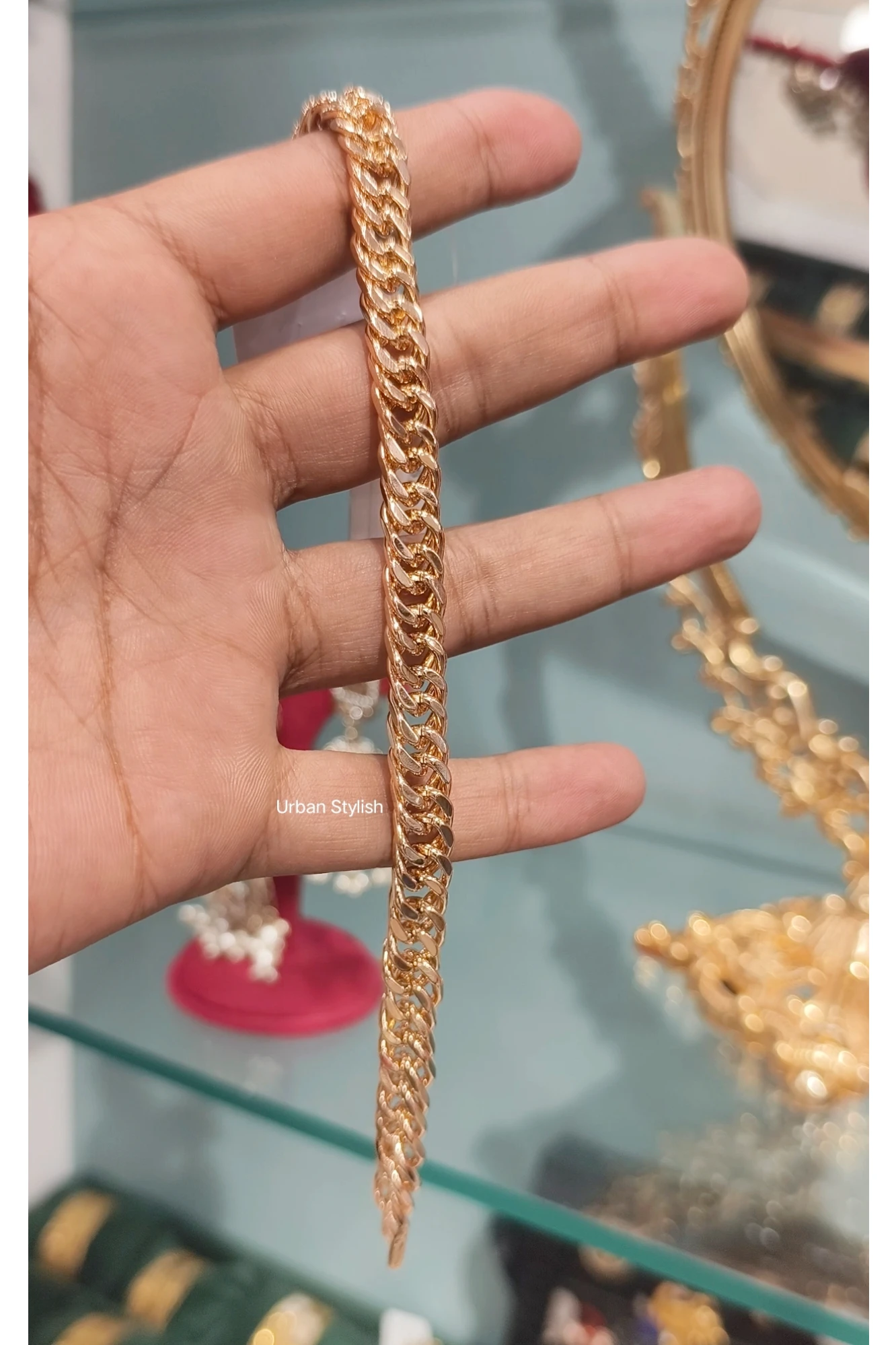 GOLDEN CROWN BRACLATE FOR MAN'S (16A)