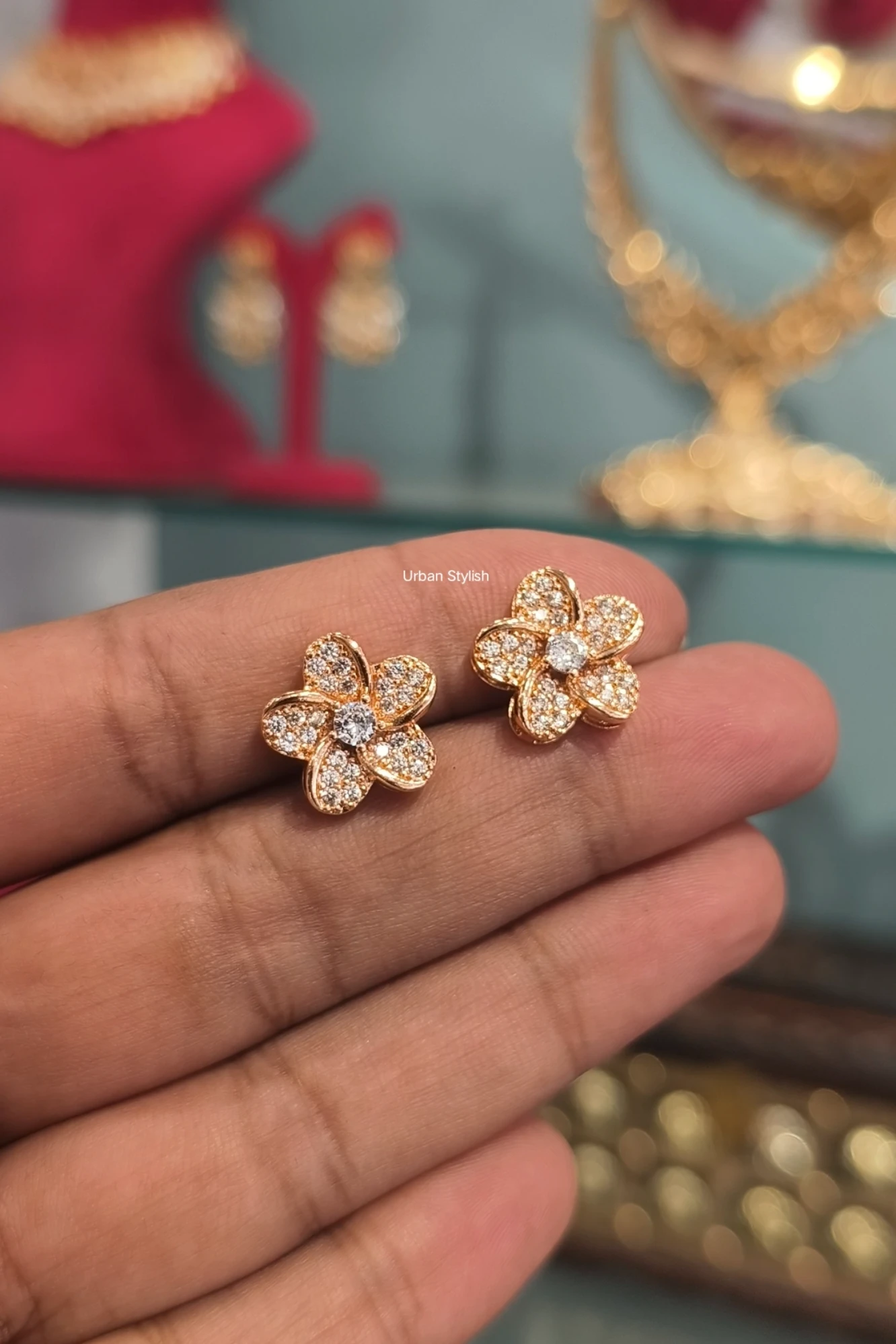 INSHA AMERICAN DIAMOND STUDS