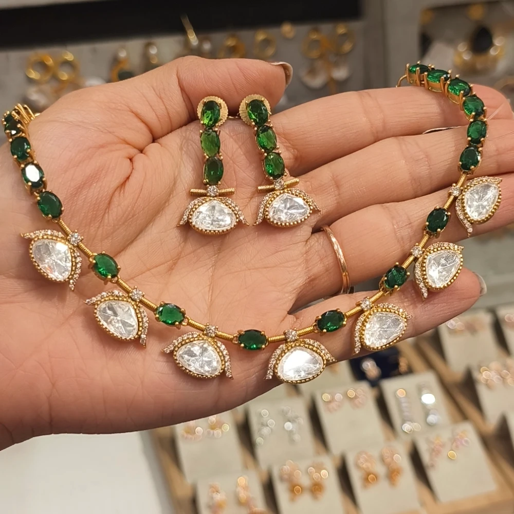 RAHA MOSONITE NECKLACE