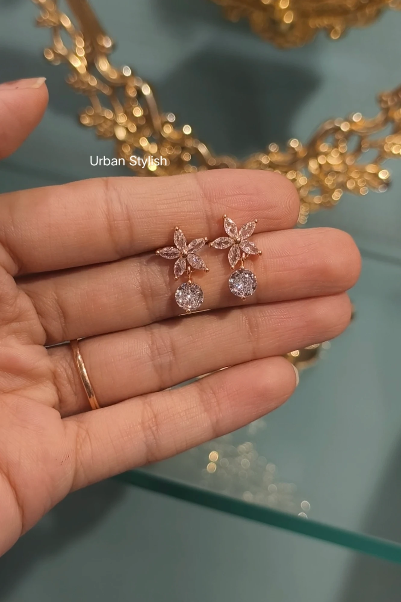 FLOWER STAR STUDS (A6)
