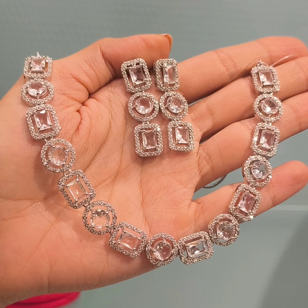 REHMAT AD NECKLACE