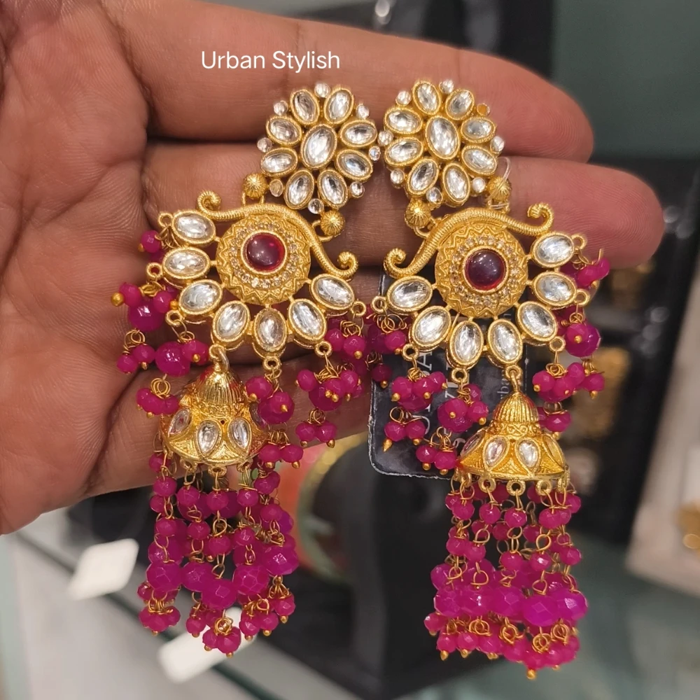 AFSANA WHITE MAGENTA EARRINGS