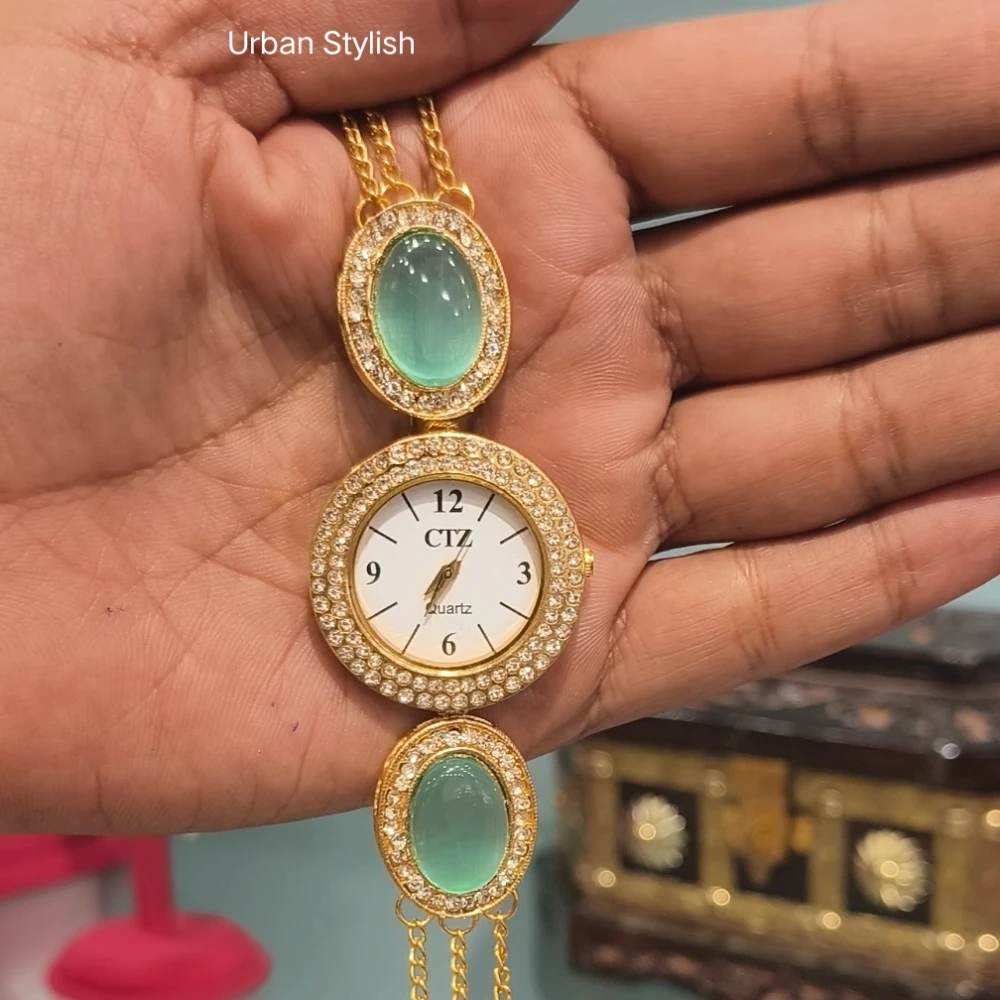 AYSHA KASHMIRI WATCH