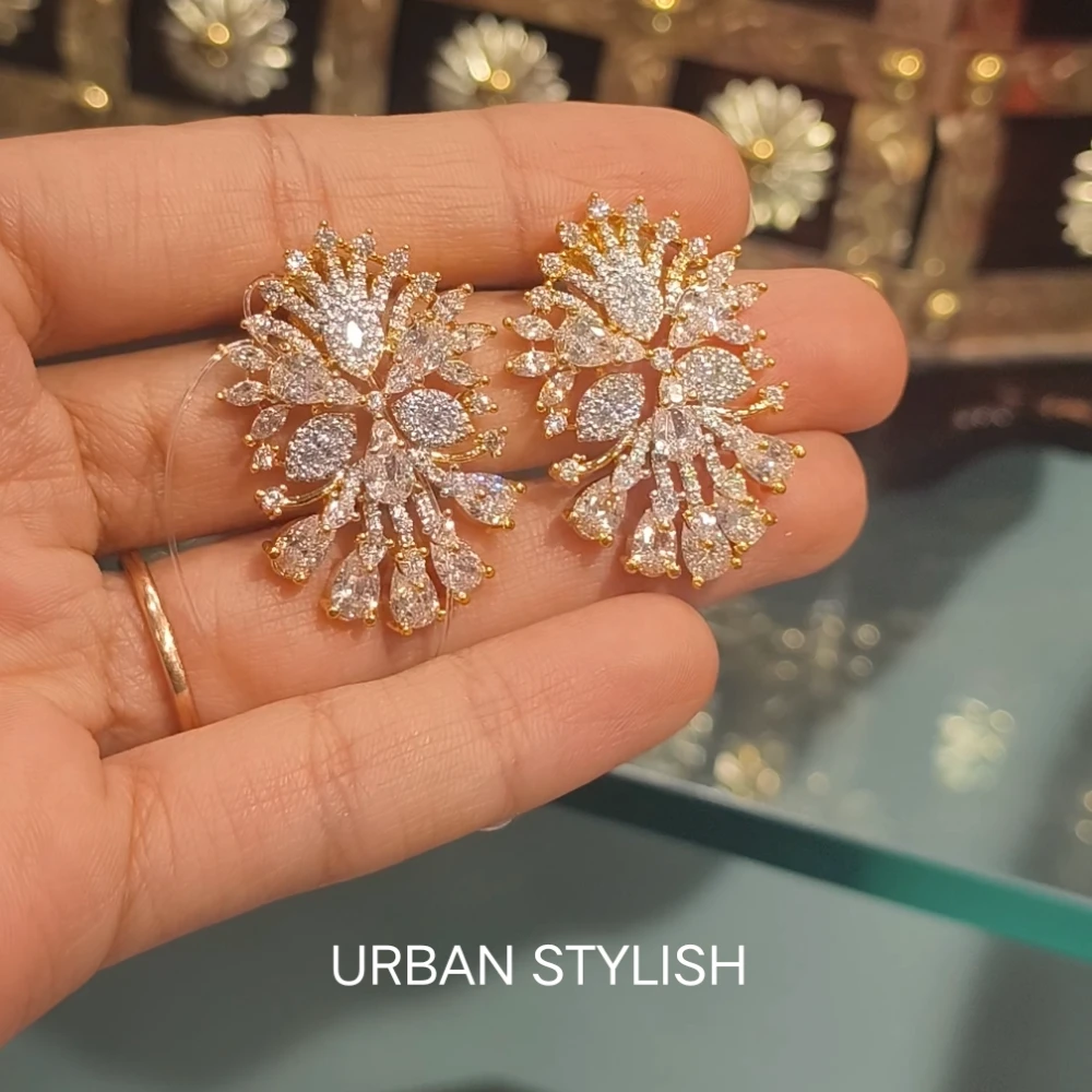 AD GOLDEN EARINGS