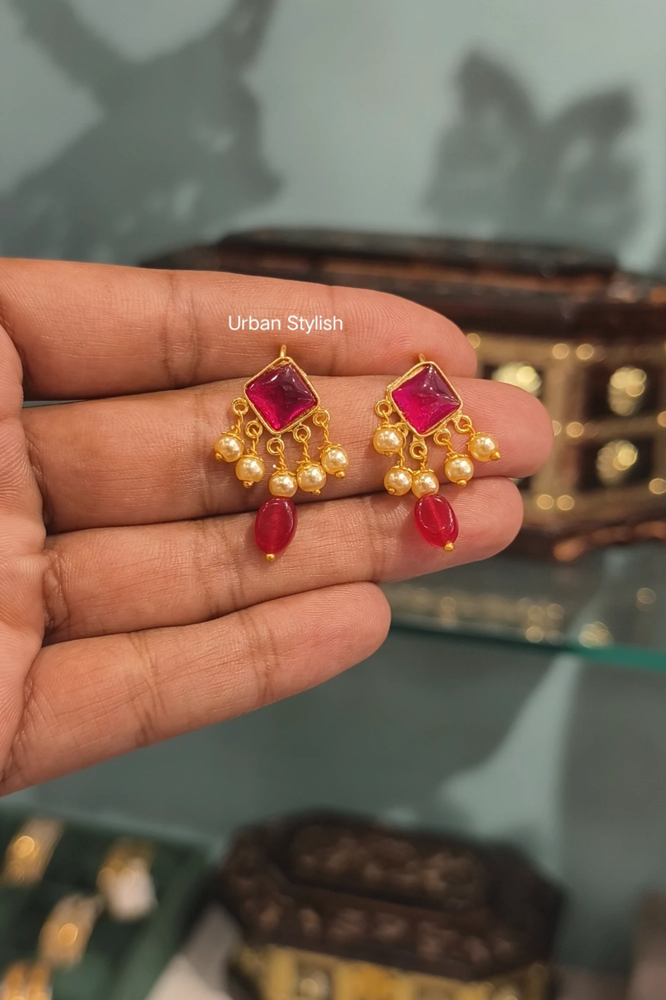 AMEERA SMALL GOLD LOOK EARRINGS