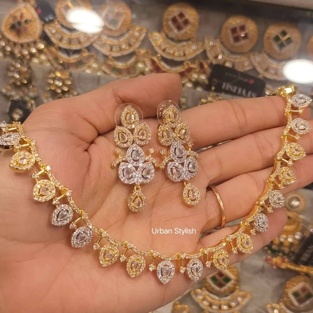 INAYA AMERICAN DIAMOND NECKLACE WITH EARRINGS