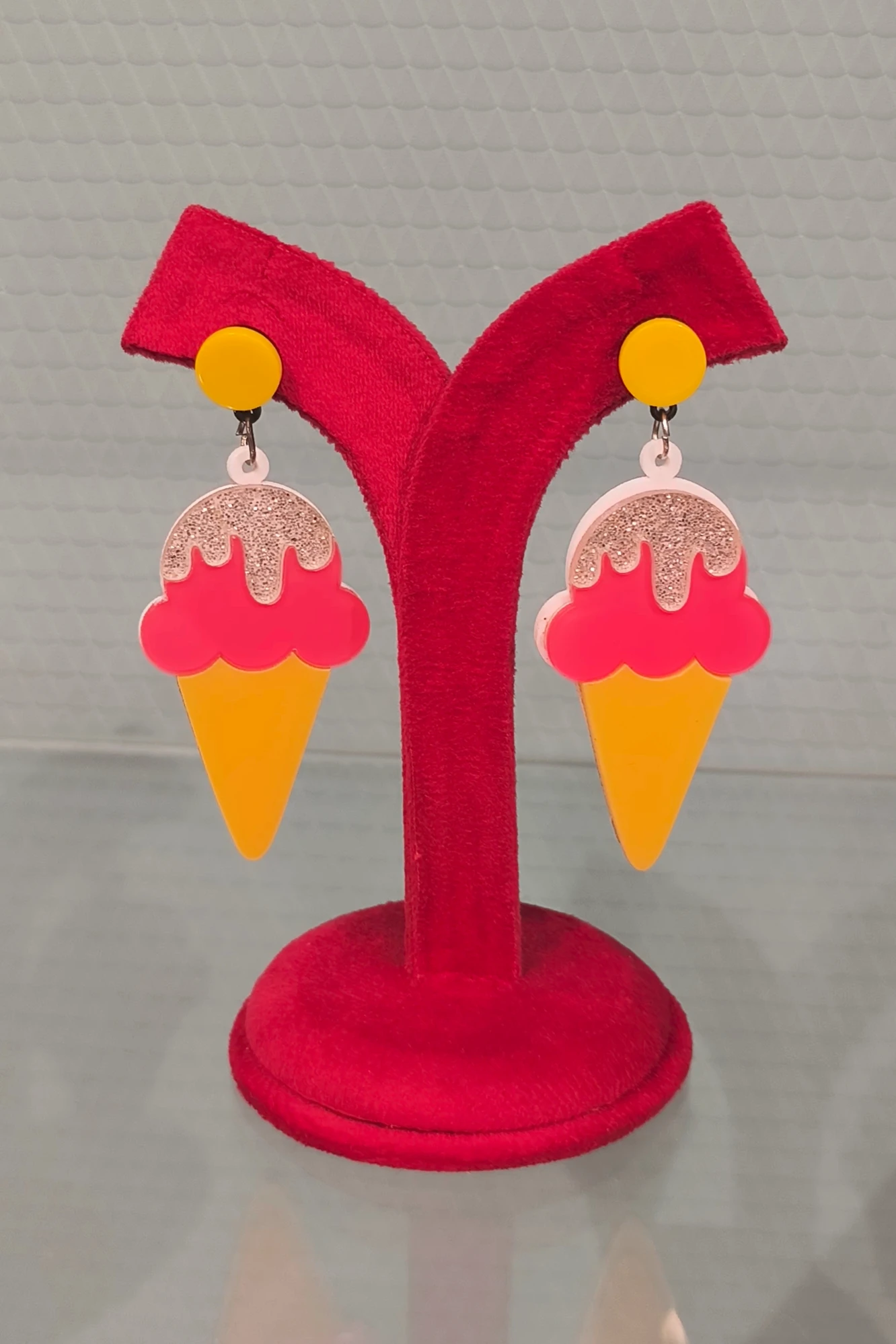 PINK ICECREAM EARRING