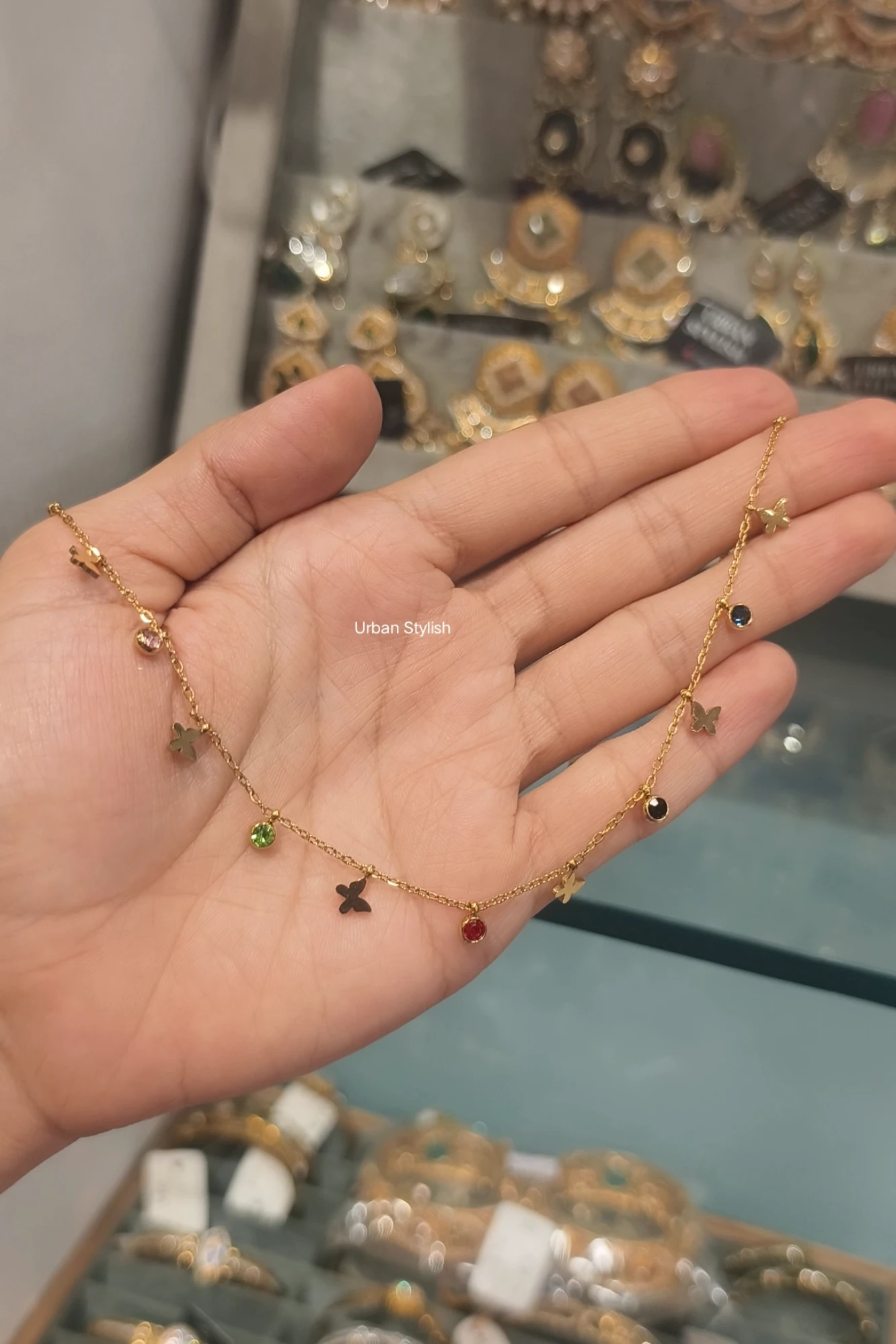 IRIS FANCY CHAIN