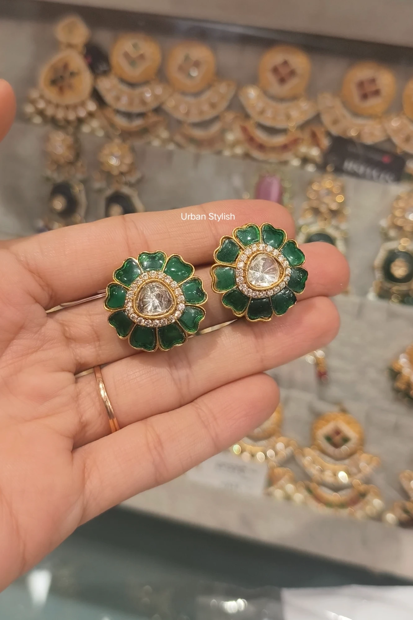 IMAN MOSSIONITE STUDS