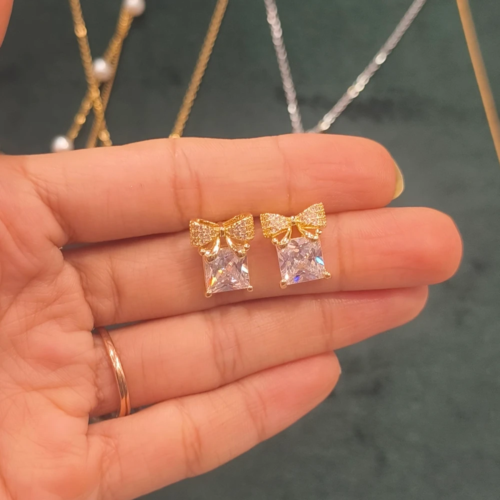 SHEEN MINI STUDS