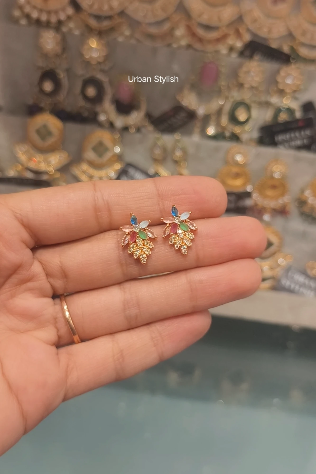 CALLA LILY AD STUDS