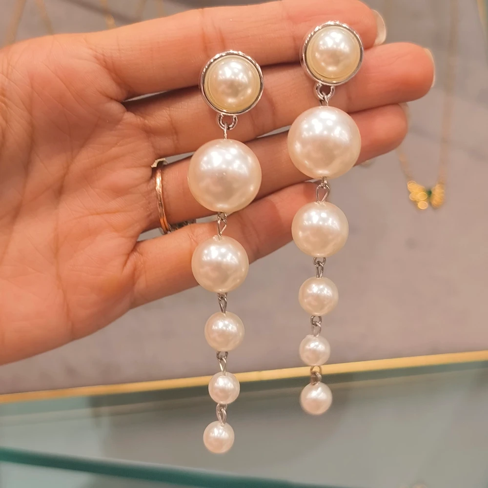 Drop Pearl Earrings