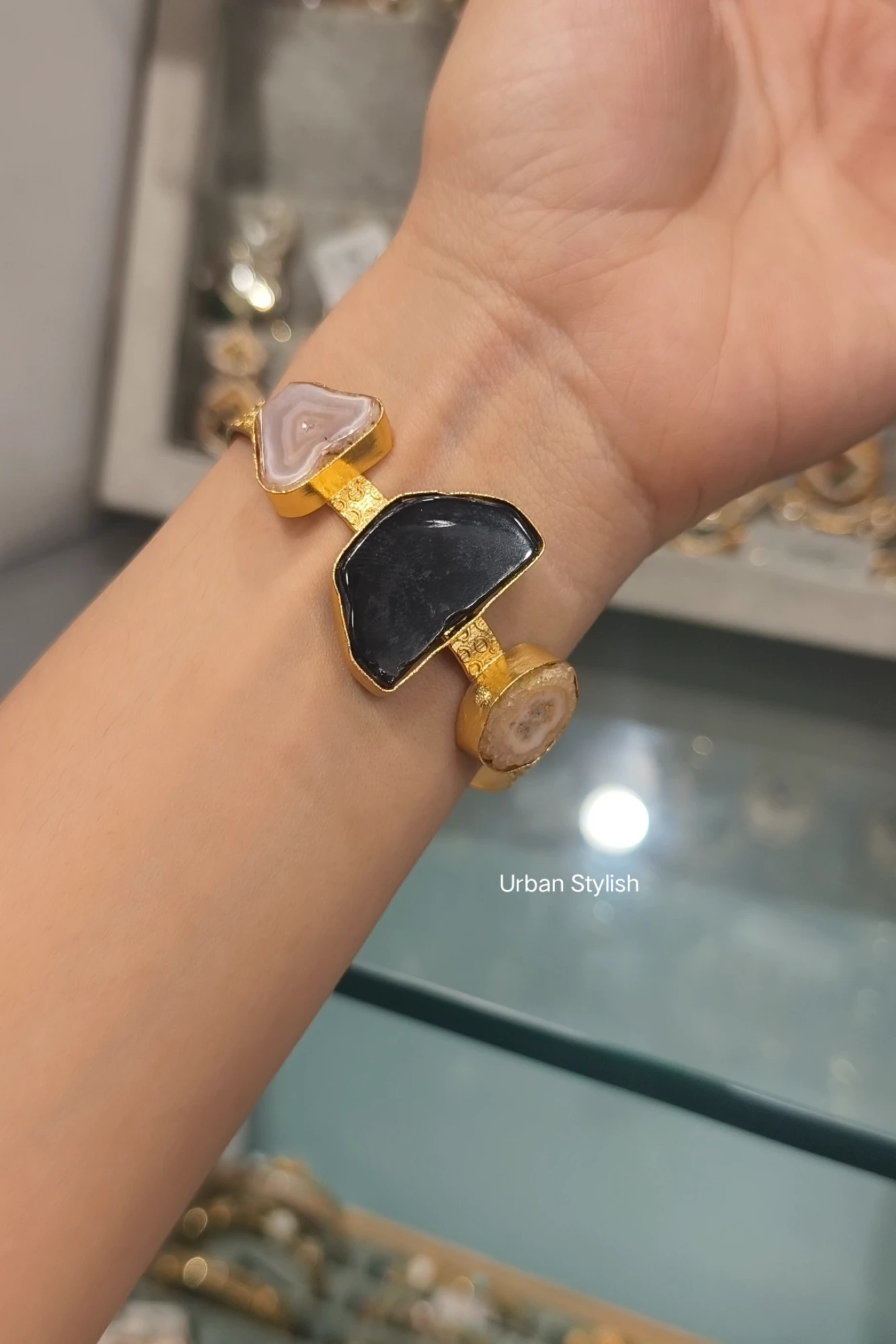 MIRA BRACELET