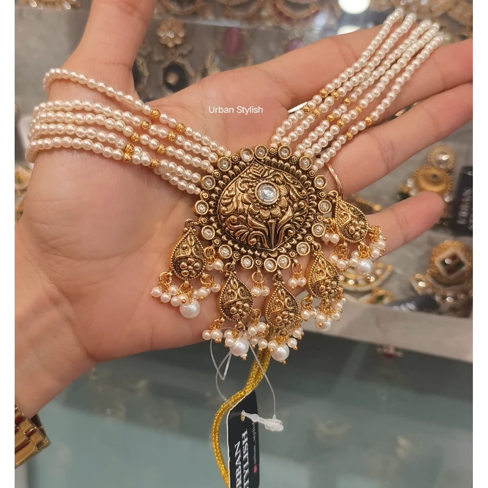 SAFIYA GOLD LOOK JEWELLERY