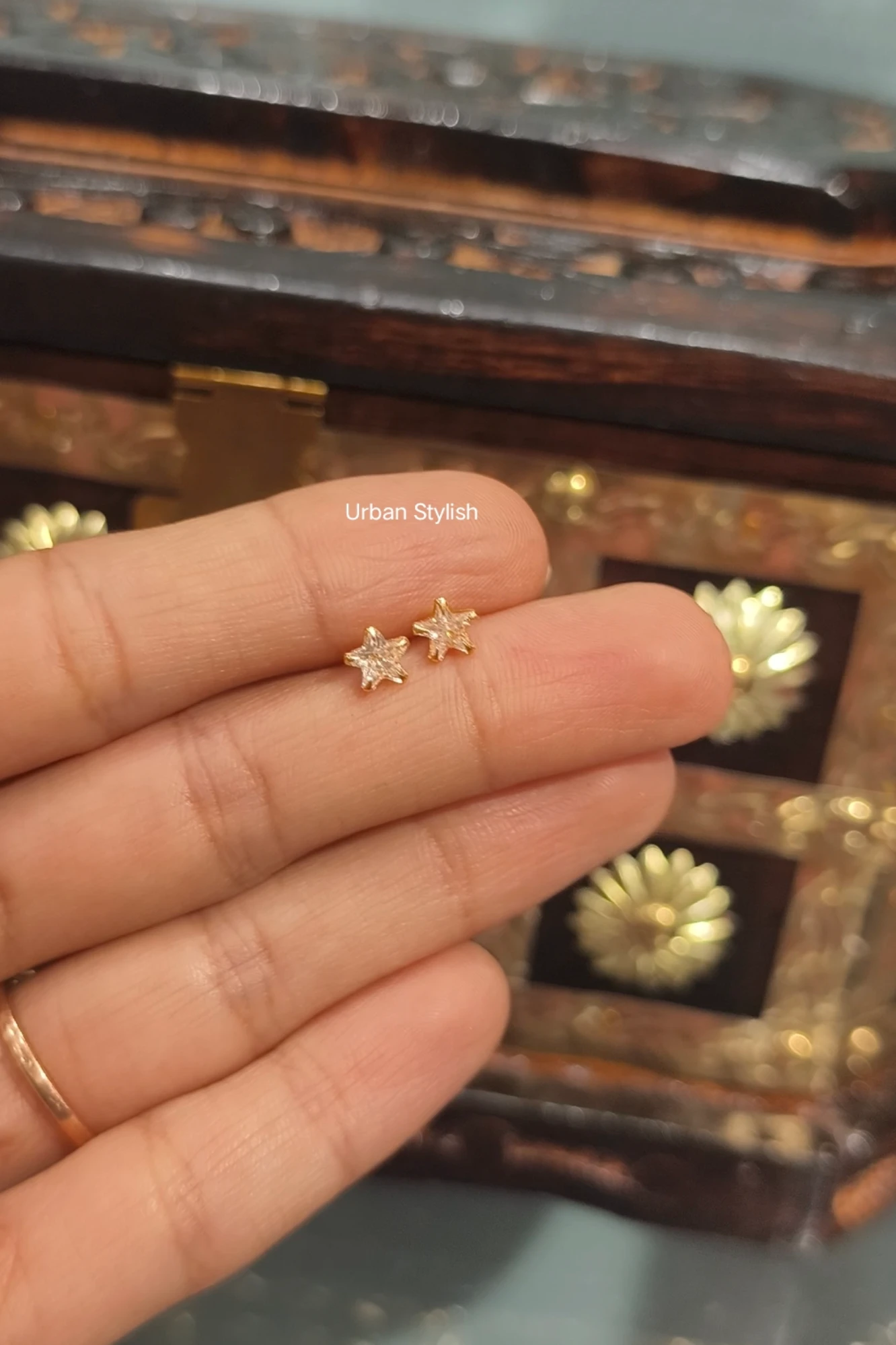 AMEERA XUPING MINI STUDS