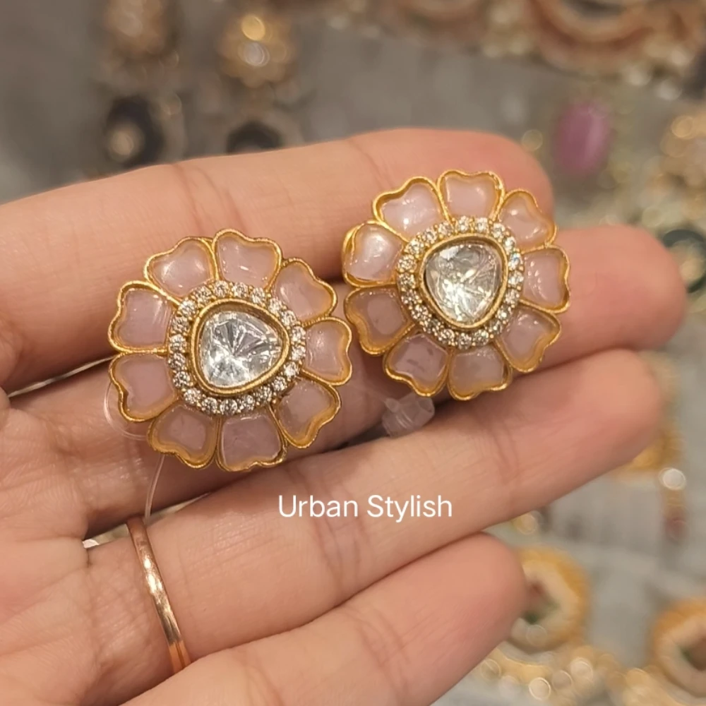 GULZAR MOSSIONITE STUDS