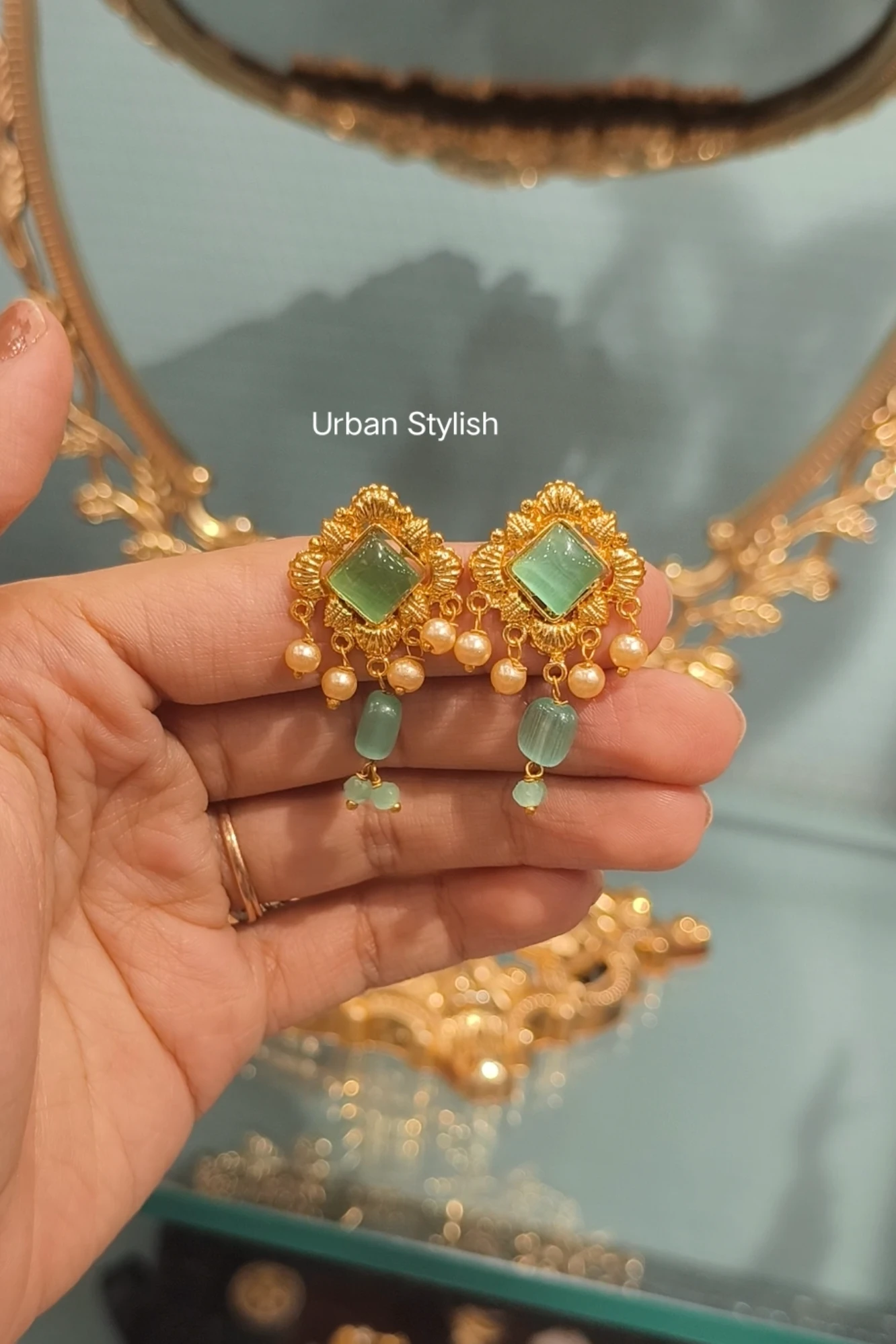 NAIRA MINT GREEN STUDS (A18)