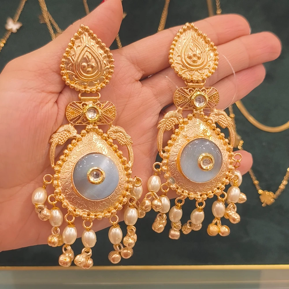 HAMIA GREY GOLDEN REPLICA EARRINGS