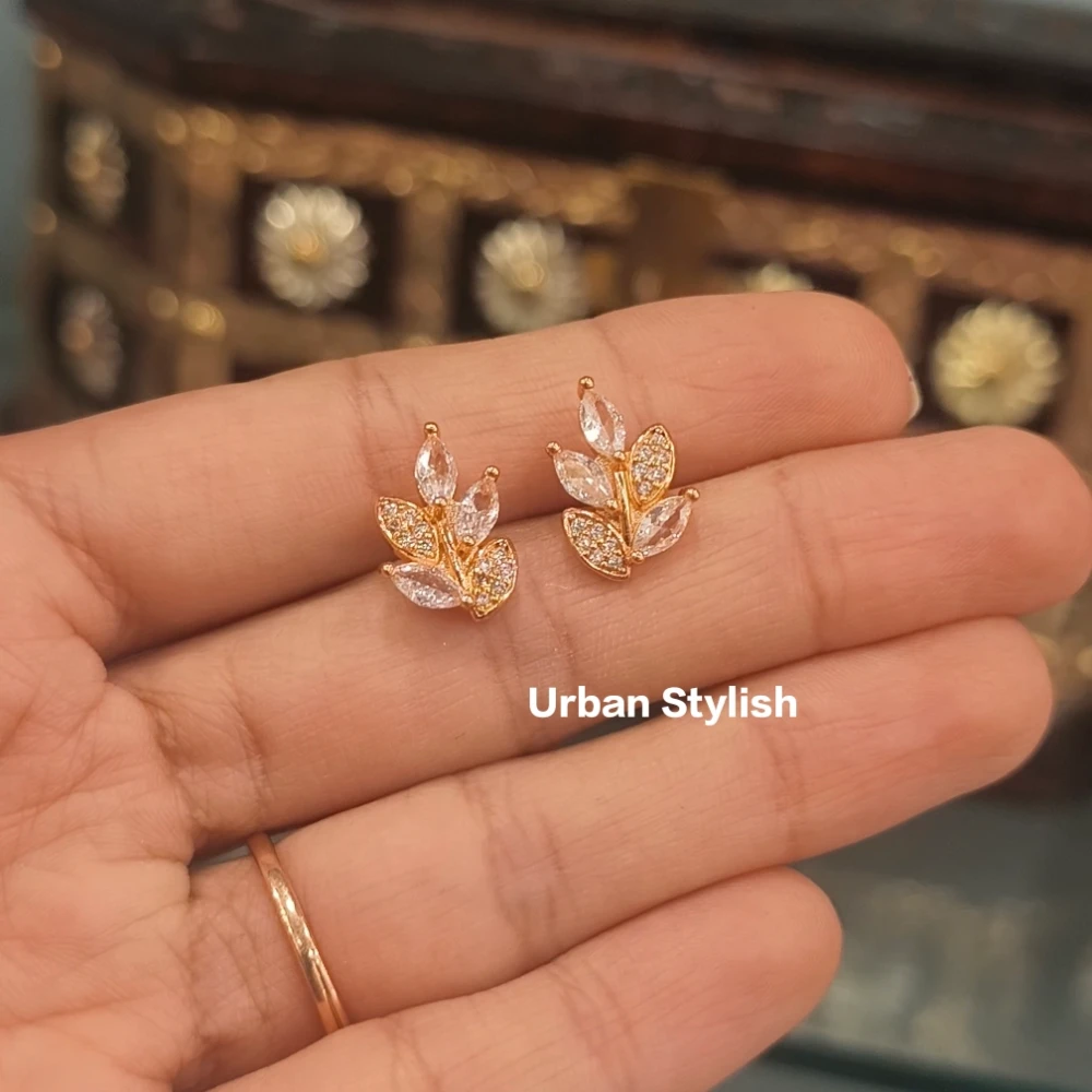 ZAHRA AD STUDS