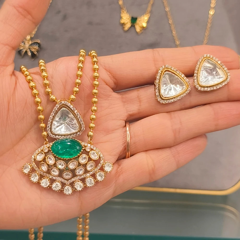 MOISSANITE NECKLACE WITH EARRINGS