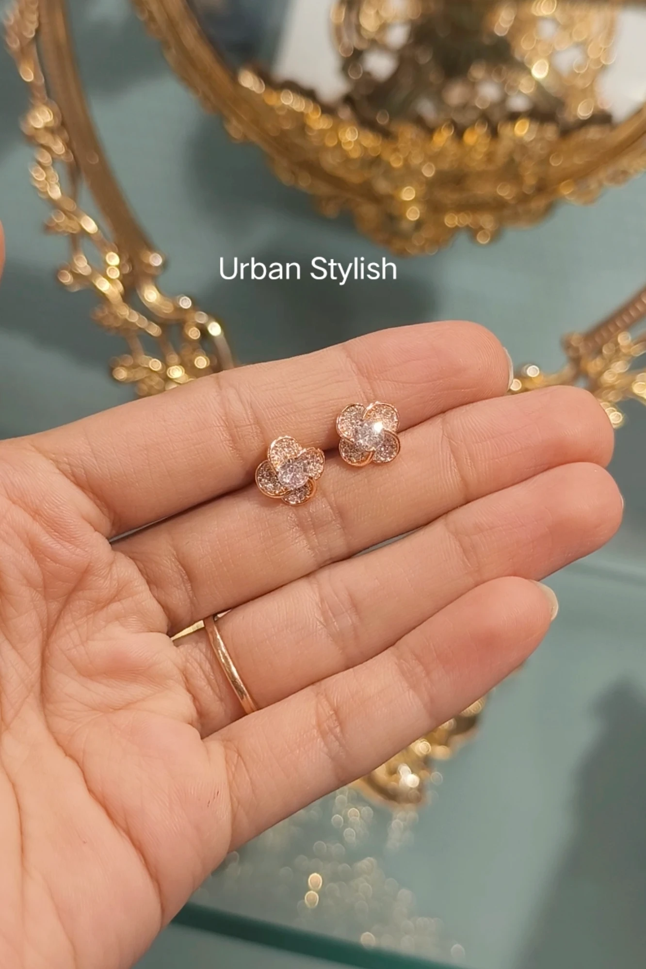 LEAF STUDS (A6)